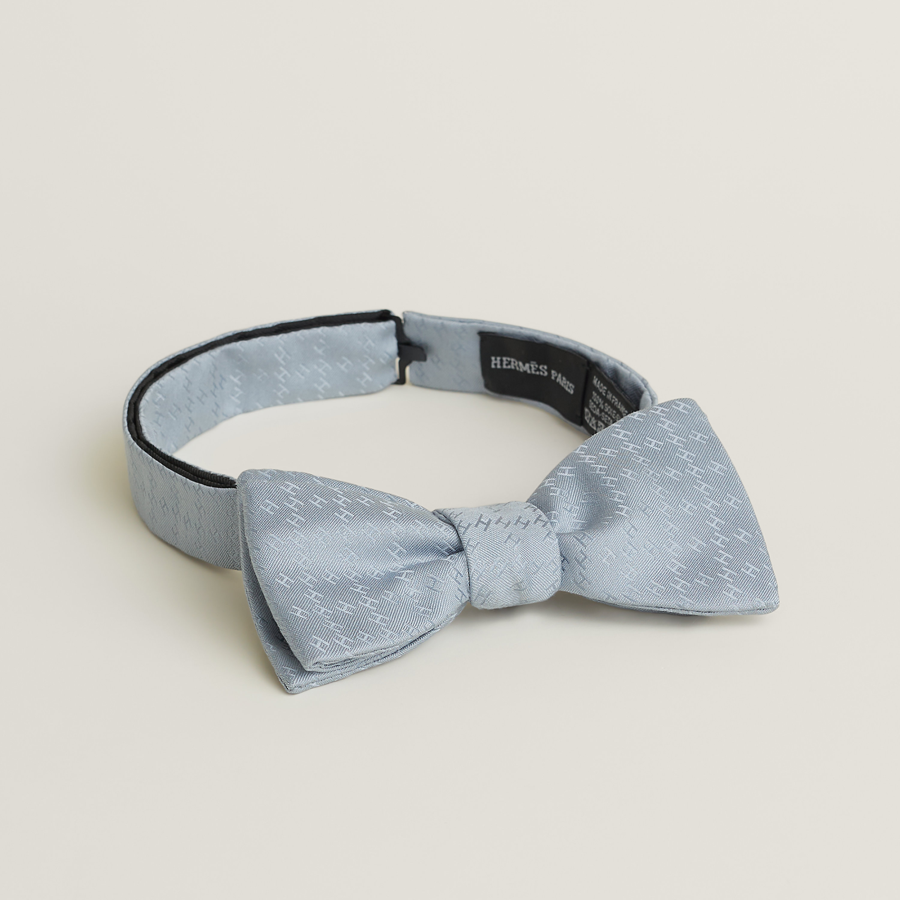 Faconnee New H bow tie