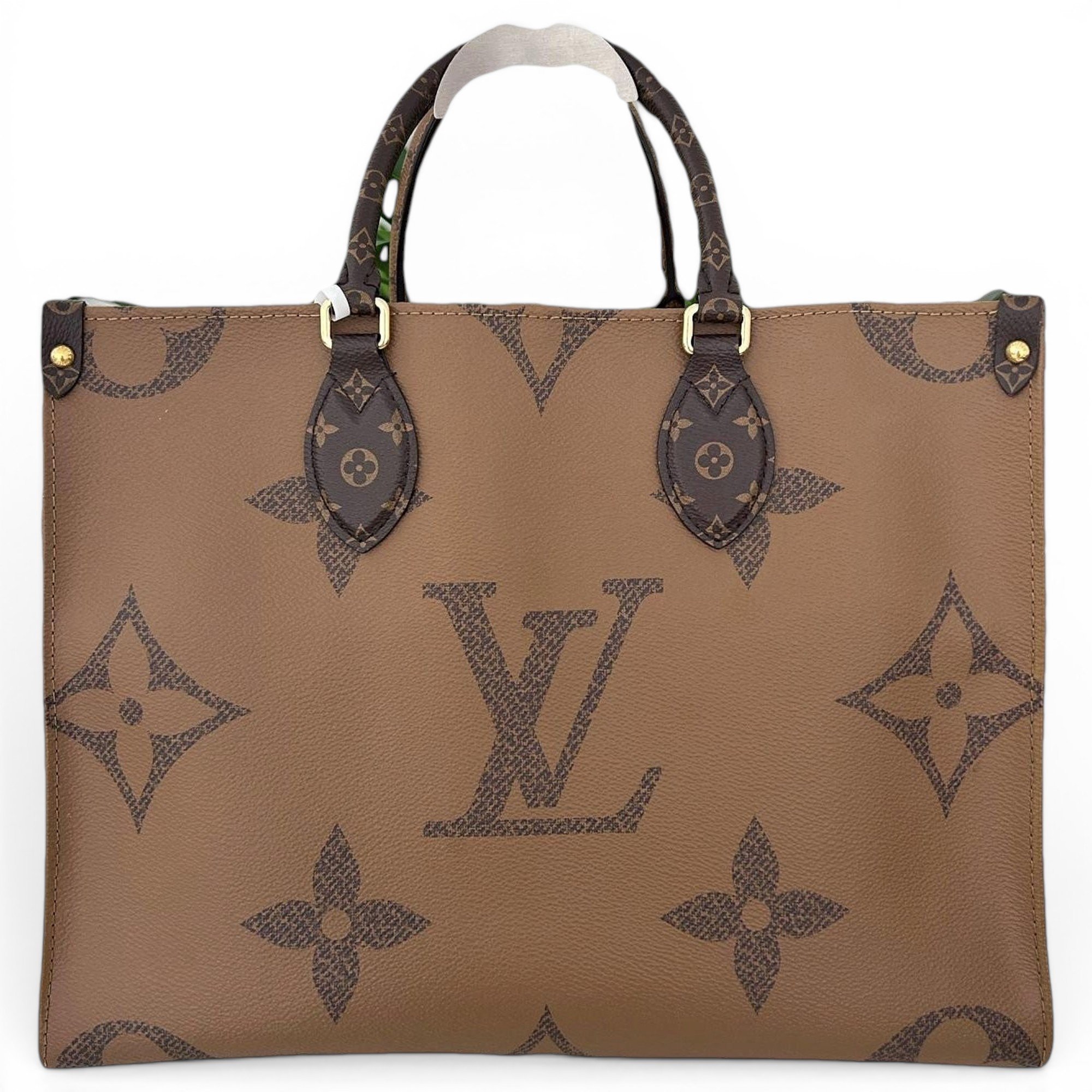 Onthego leather handbag