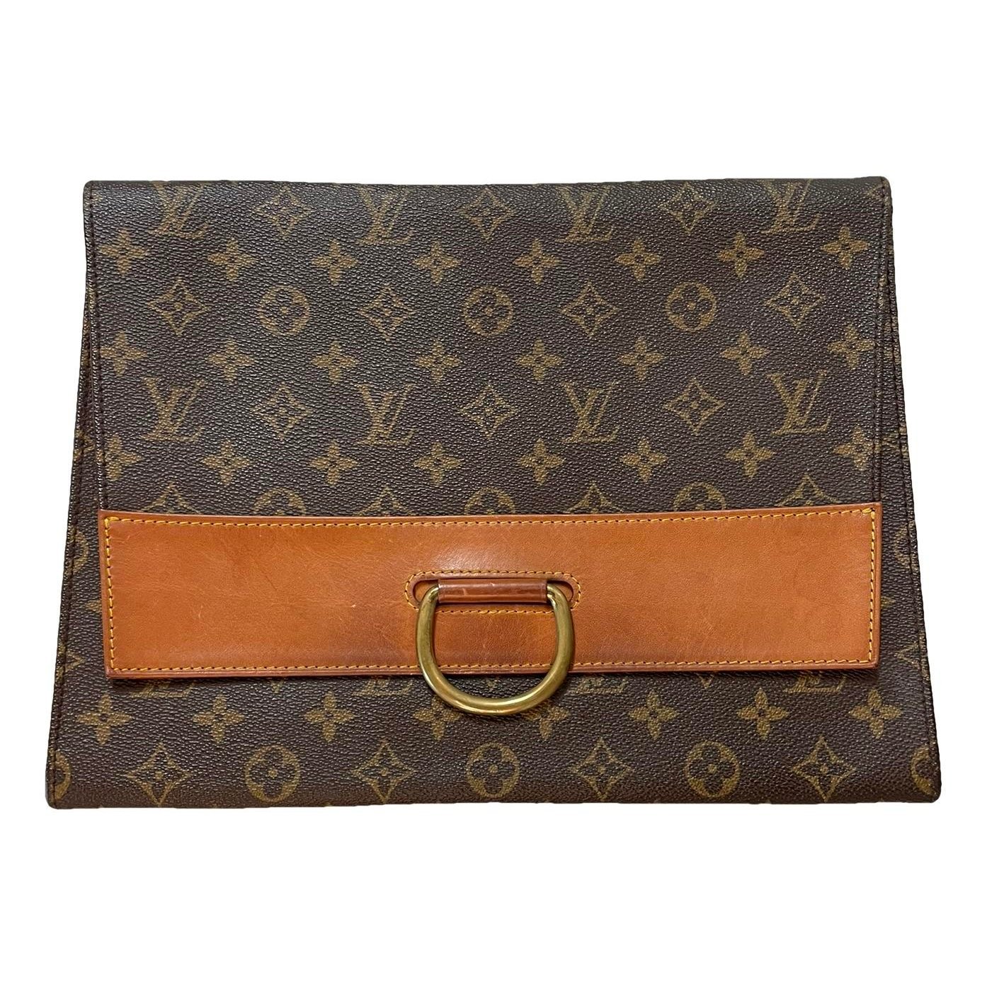 Leather clutch bag