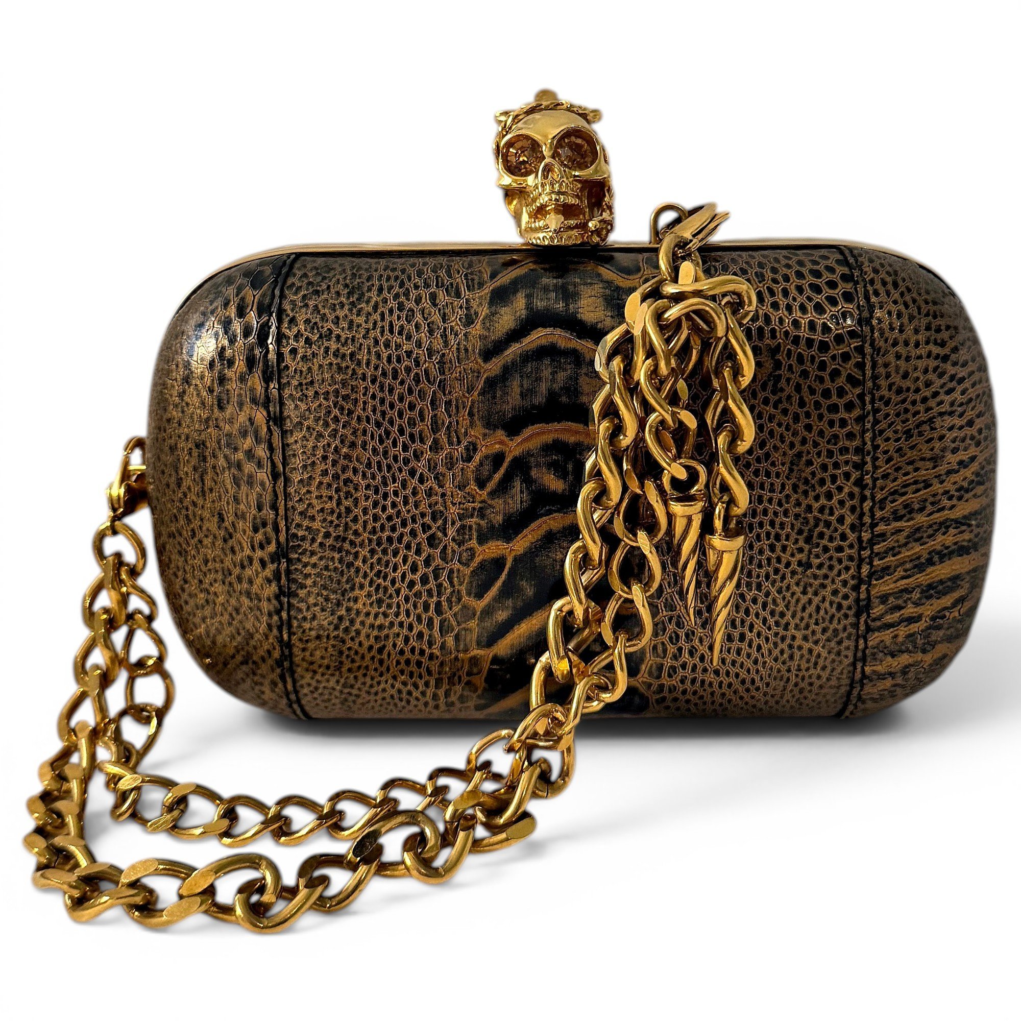 Skull clutch bag