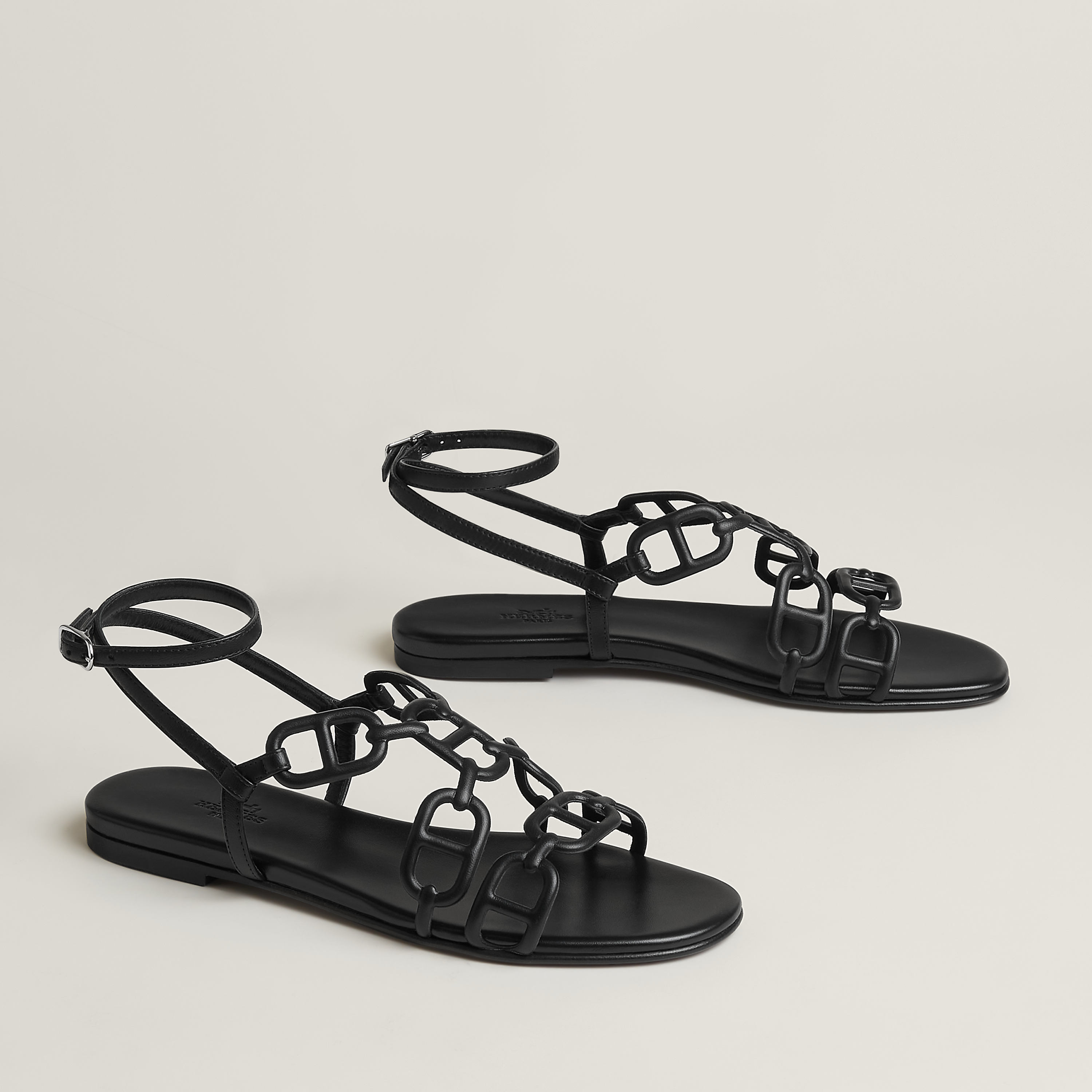 Naos sandal