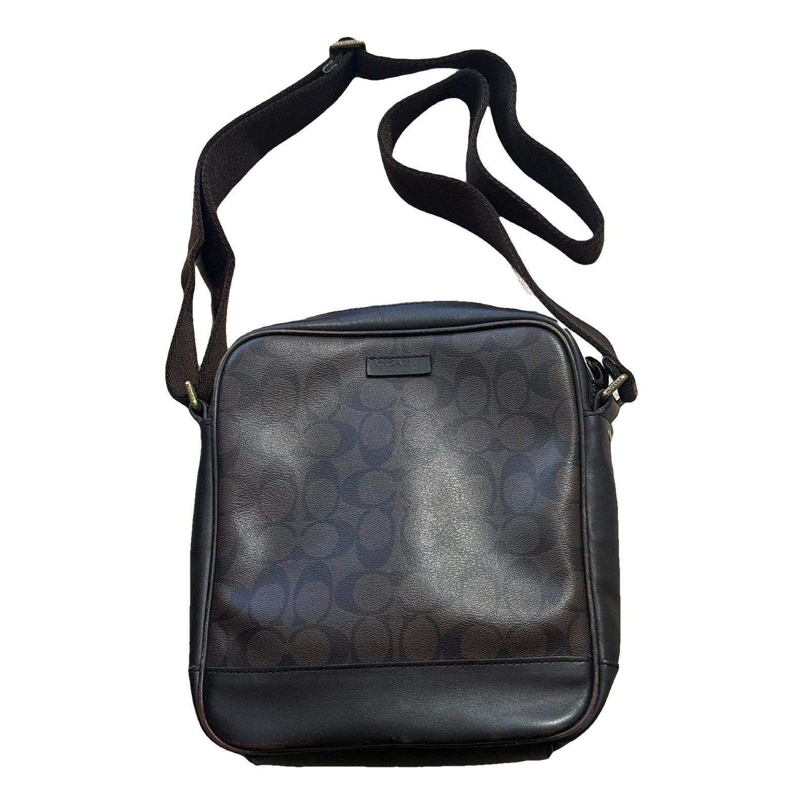 Signature Sufflette leather clutch bag