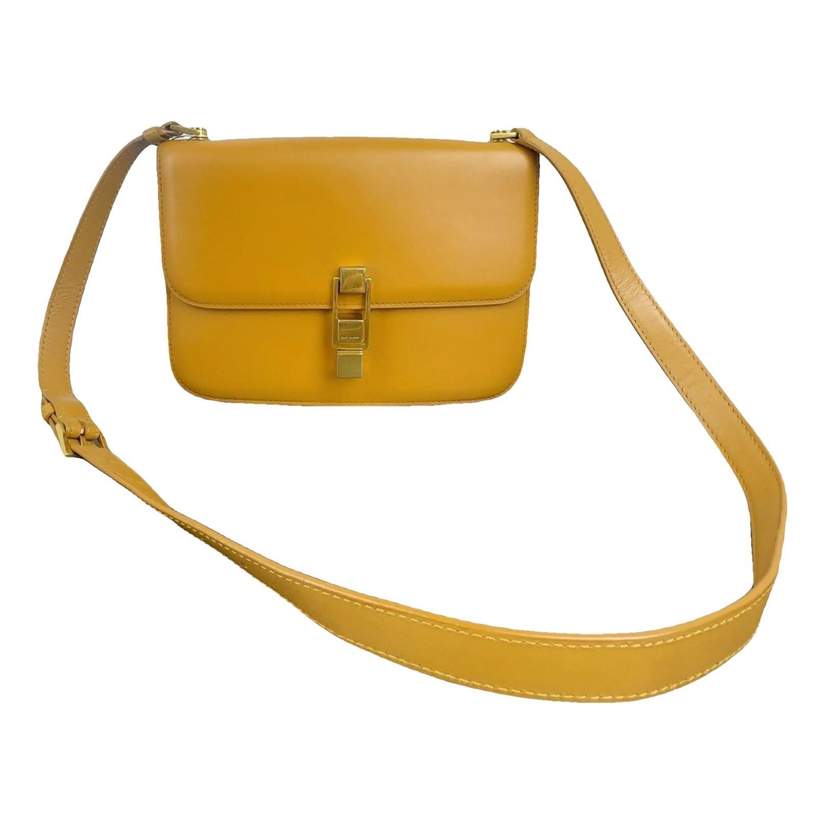 Carré leather handbag