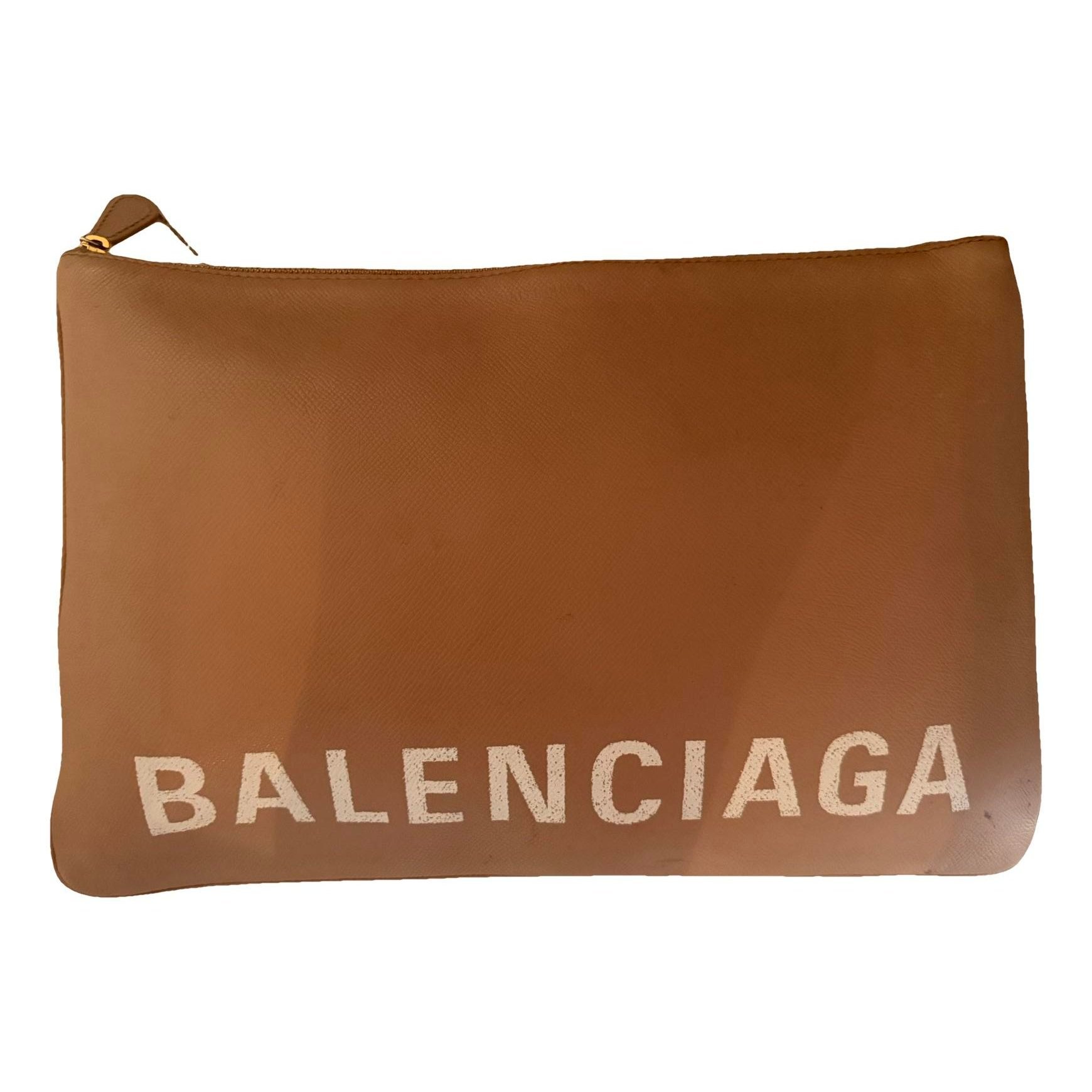 City Clip leather clutch bag