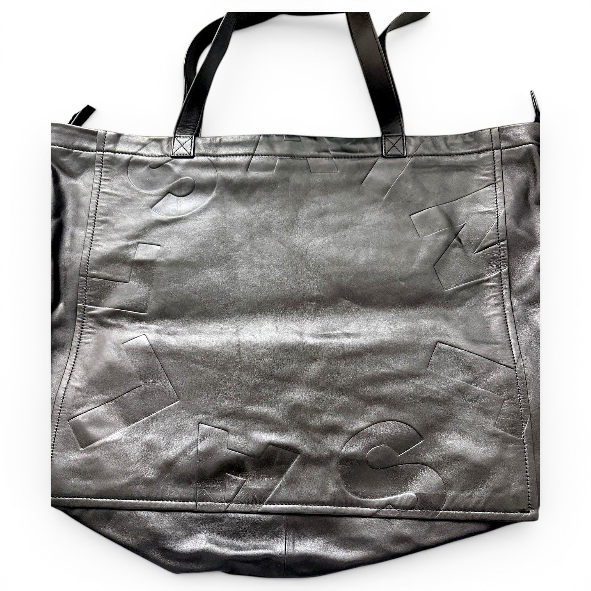 Leather travel bag