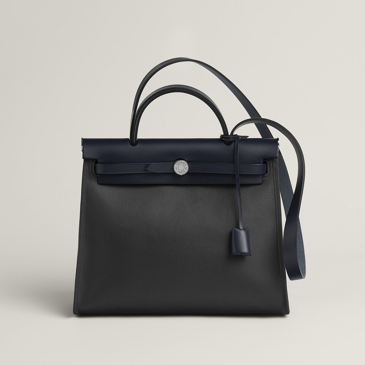 バッグ 《エールバッグ・ジップ》 31