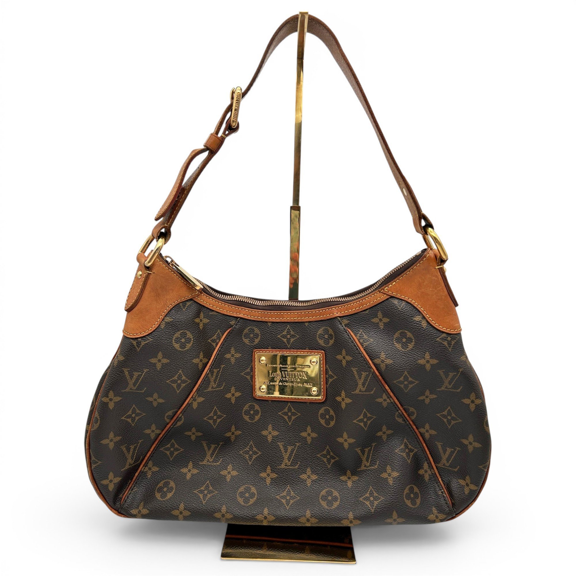 Thames leather handbag