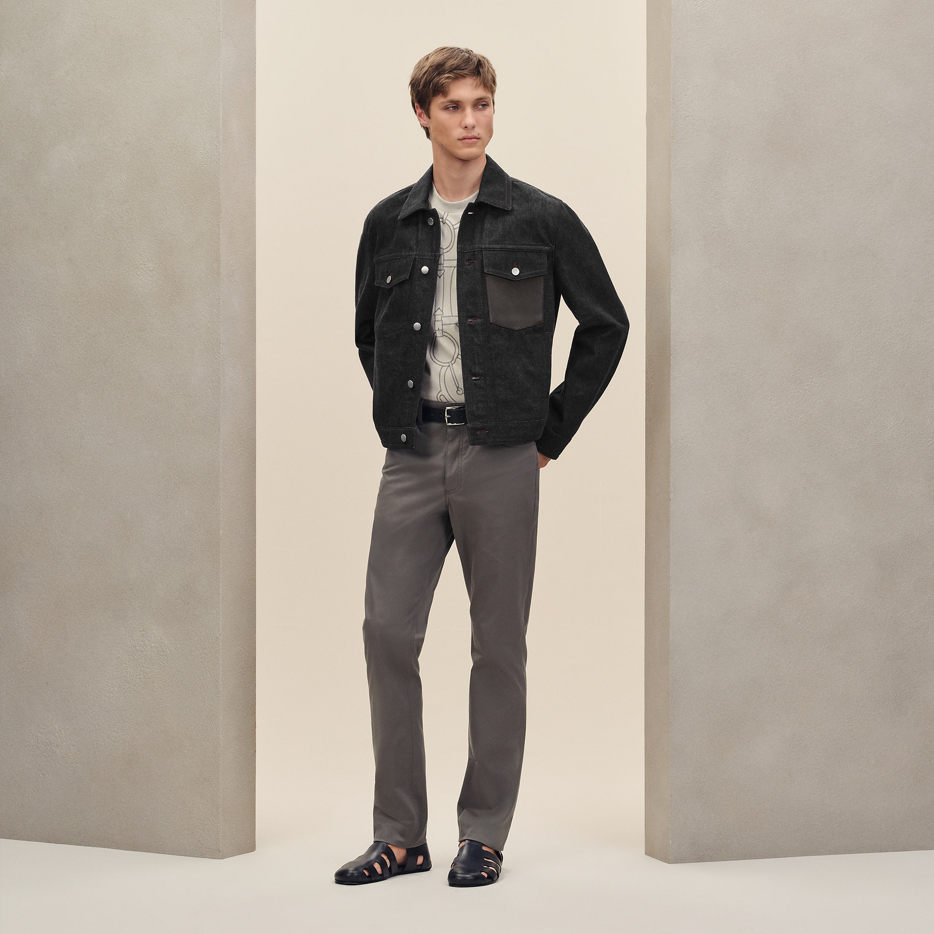 Straight cut jacket with leather detail