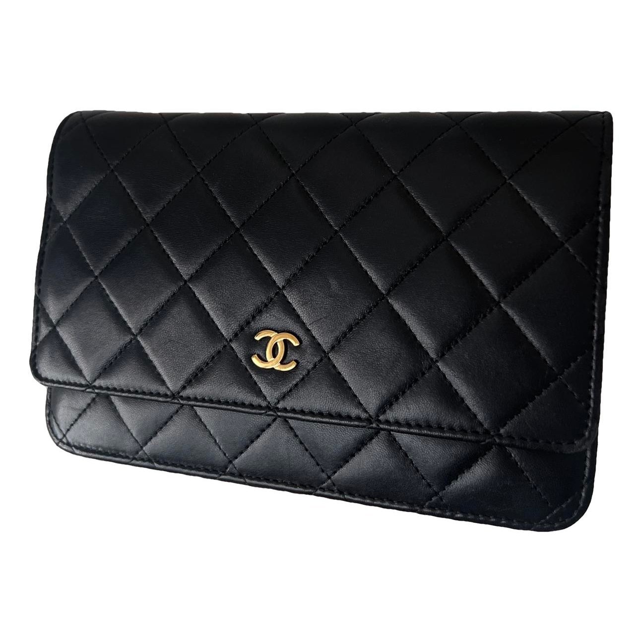 Leather clutch bag
