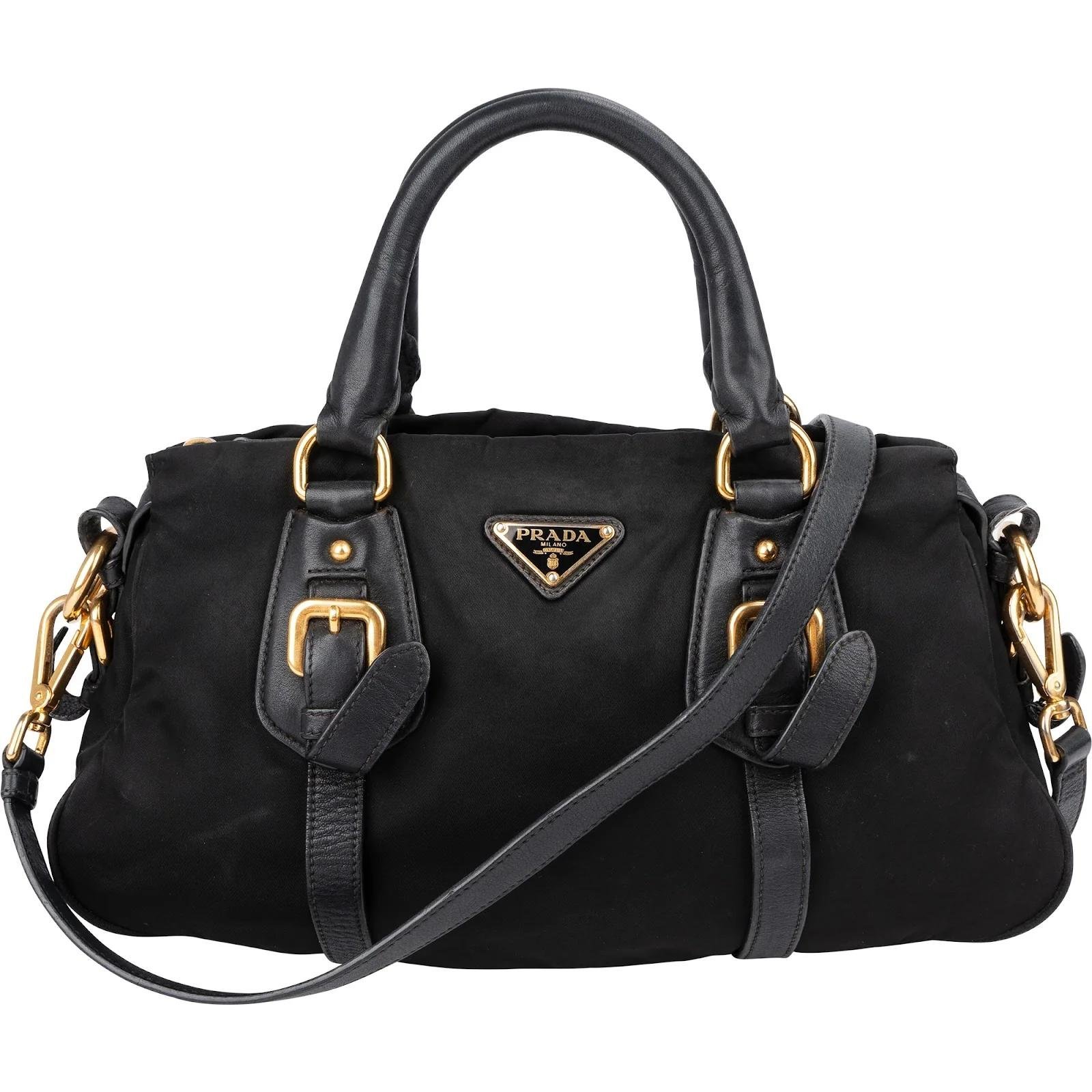 Triangle leather crossbody bag