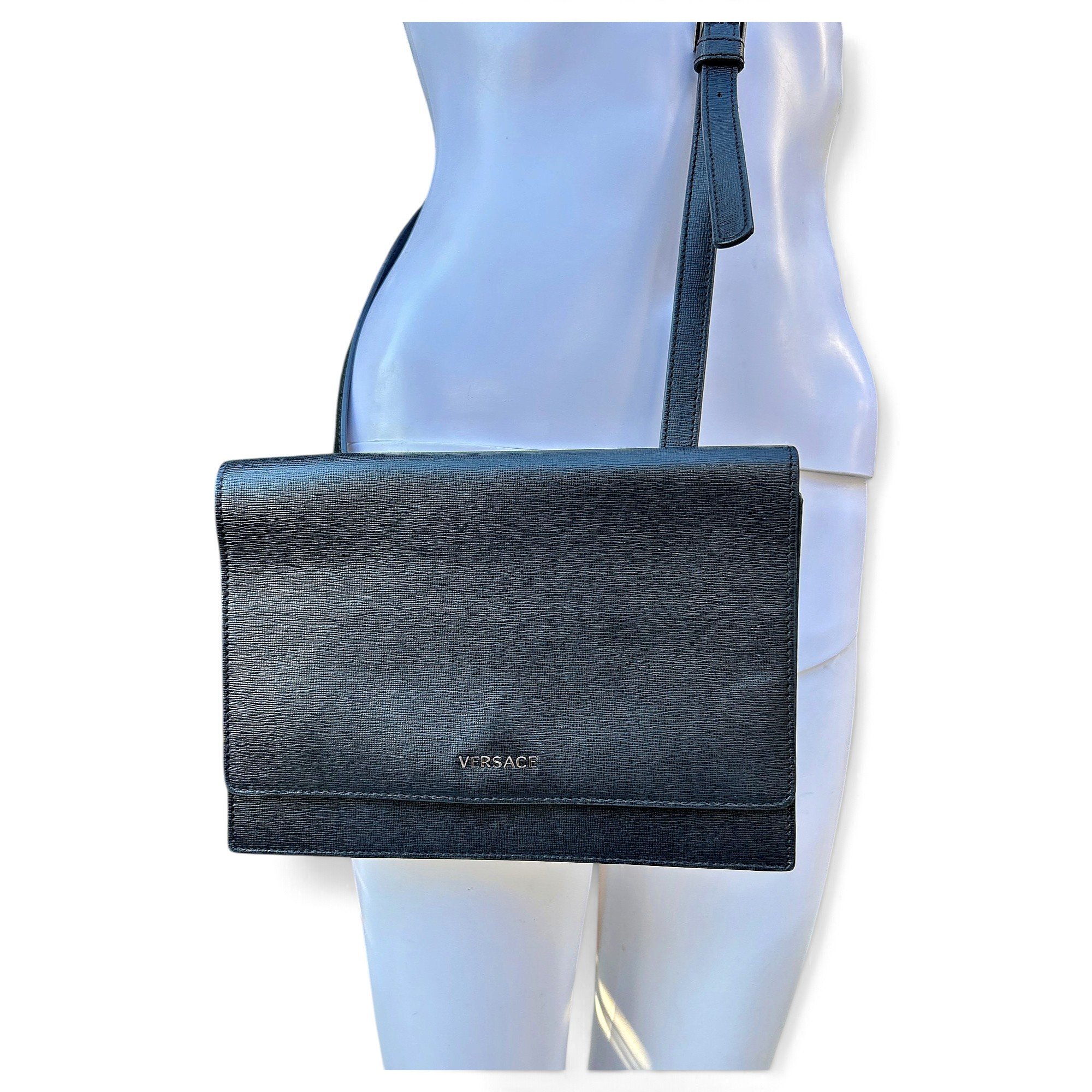 Leather crossbody bag