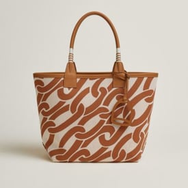 Steeple 28 bag