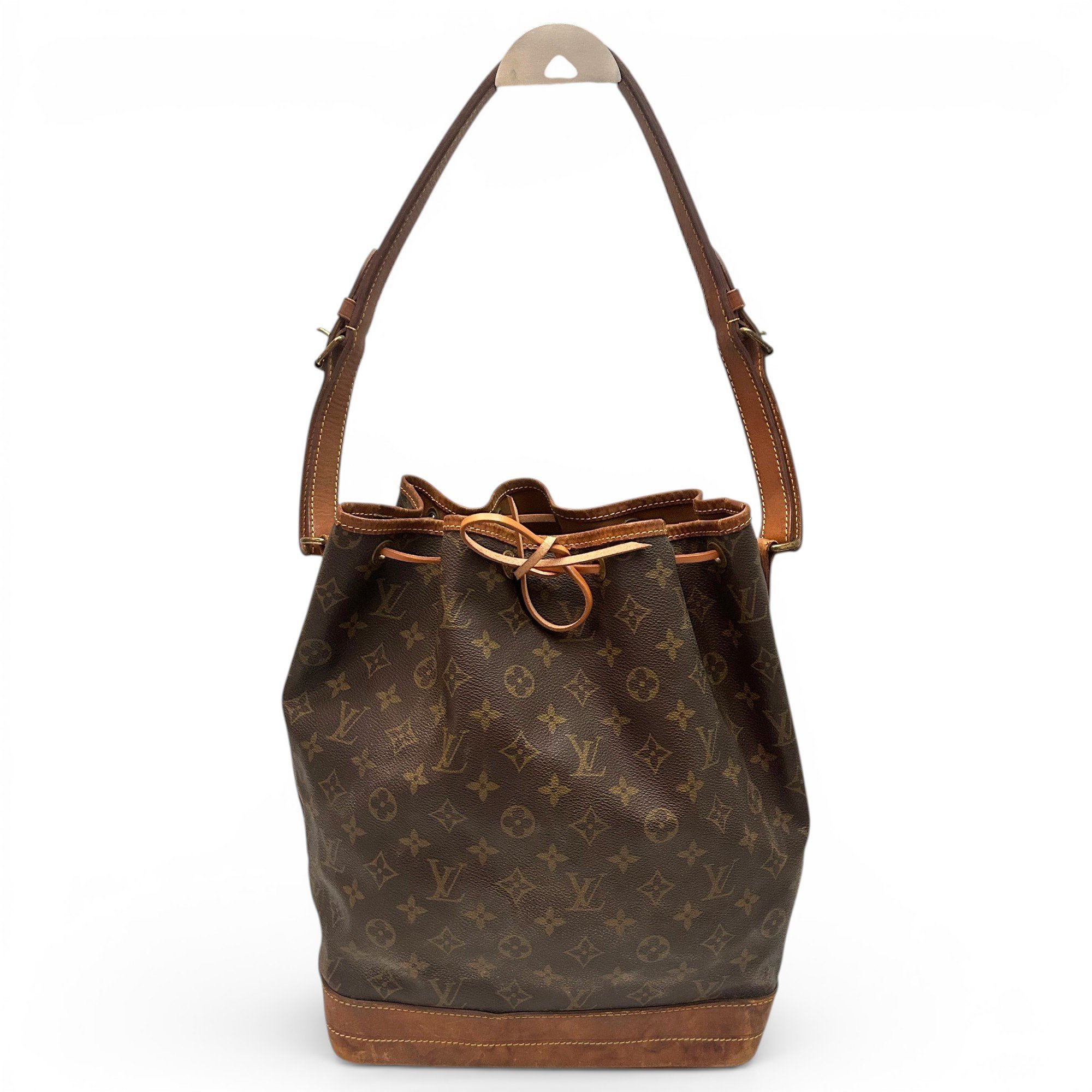 Noé leather handbag