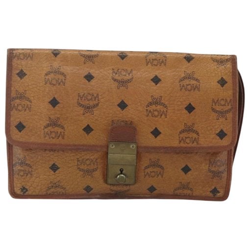 Leather clutch bag