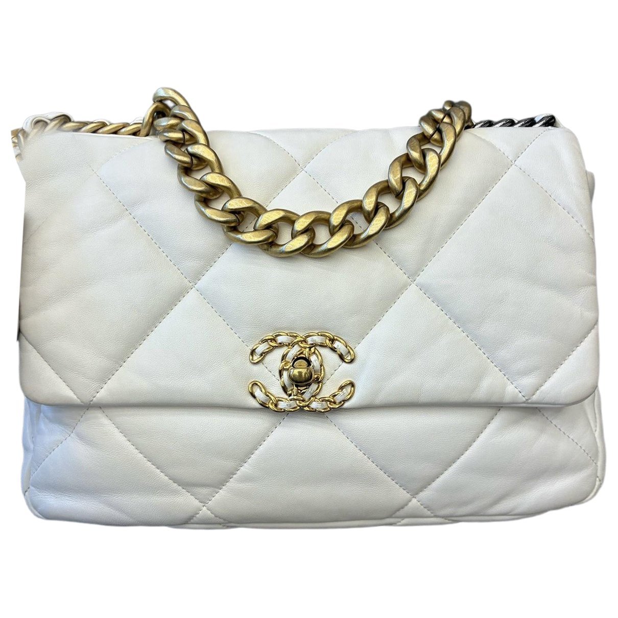 Chanel 19 leather handbag