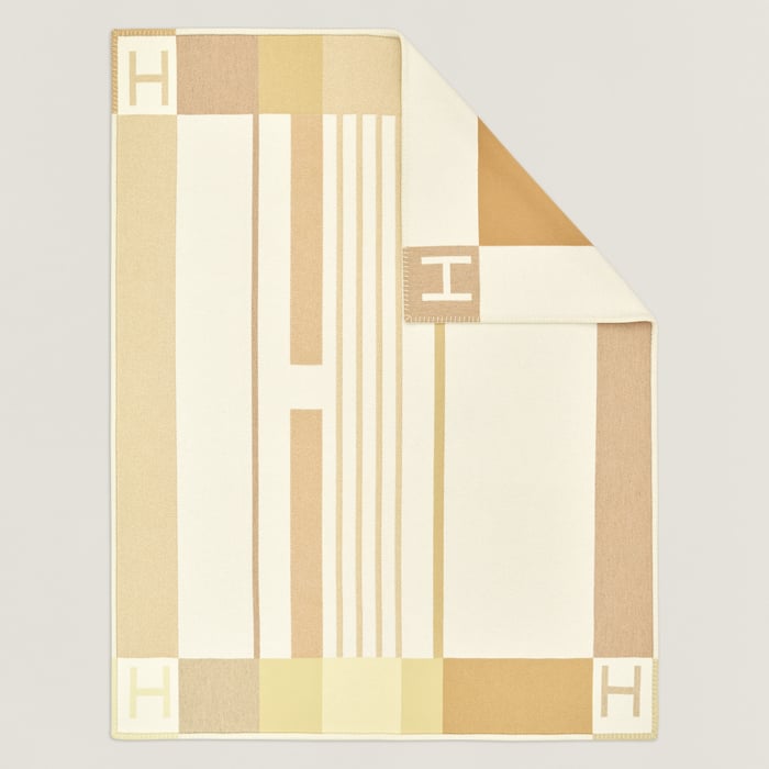 Tisane Avalon Vibration Throw Blanket