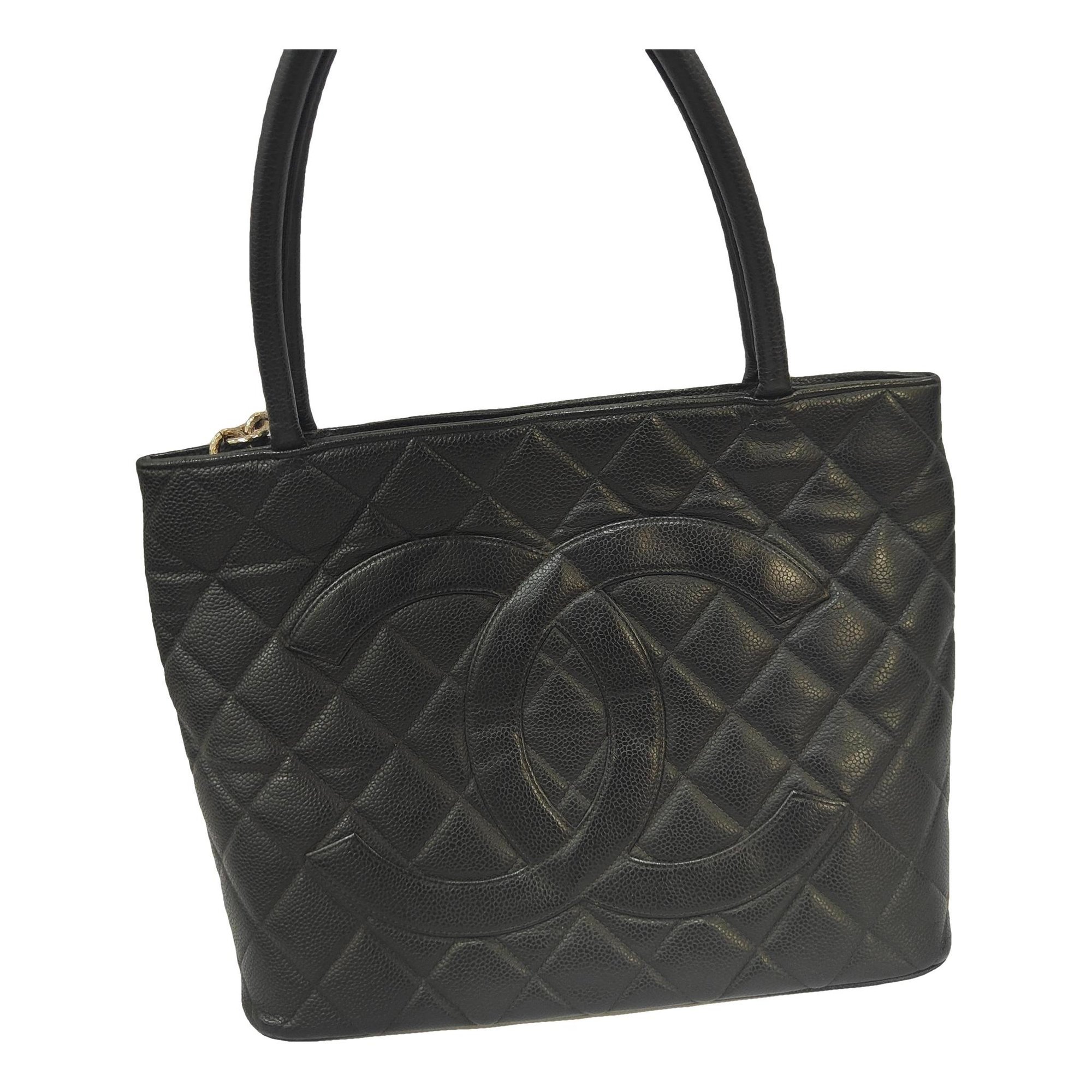 Médaillon leather tote