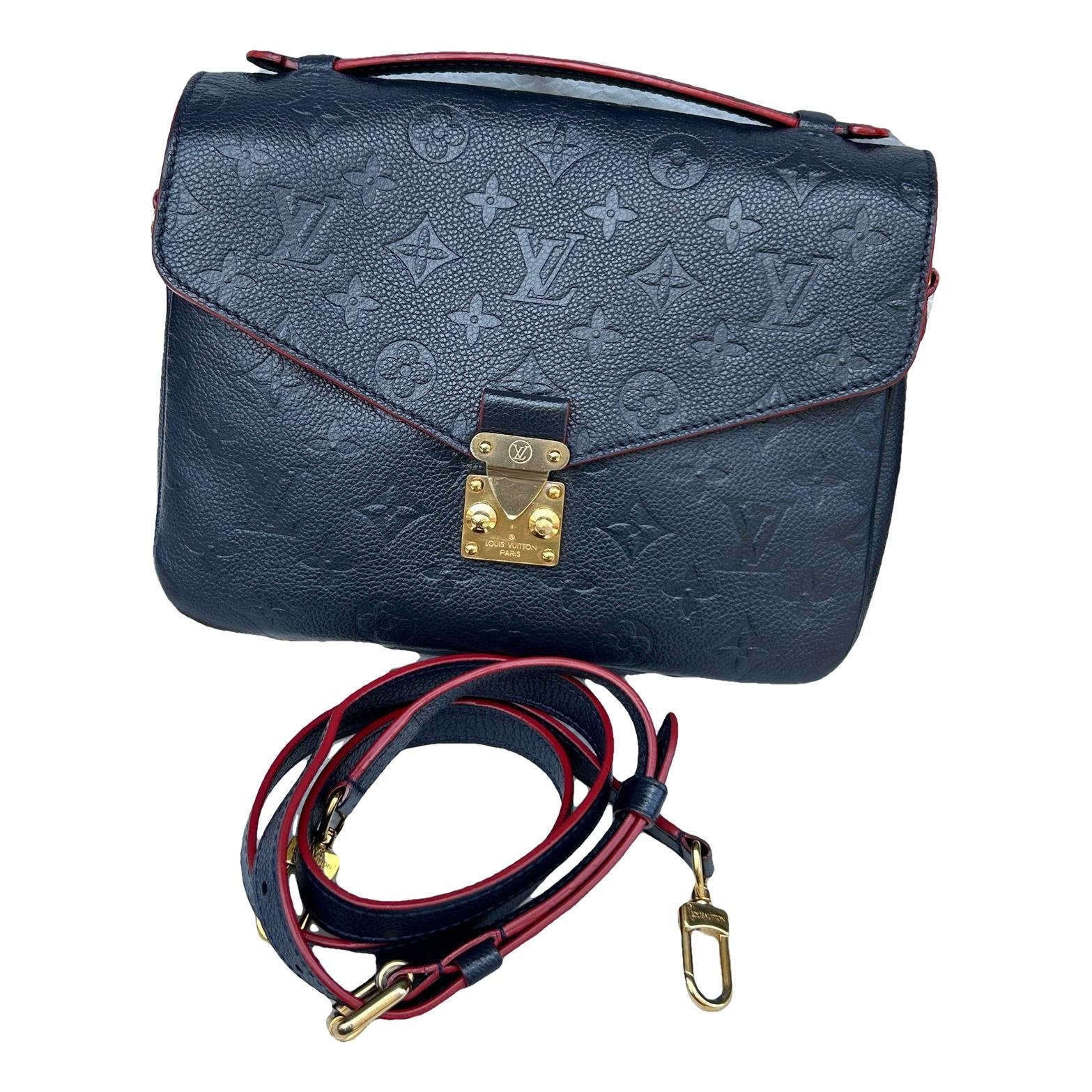 Metis leather handbag