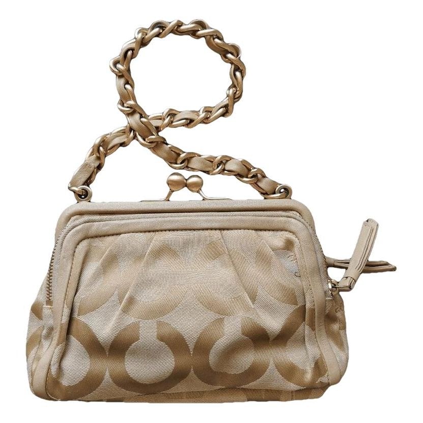 Signature Sufflette leather handbag