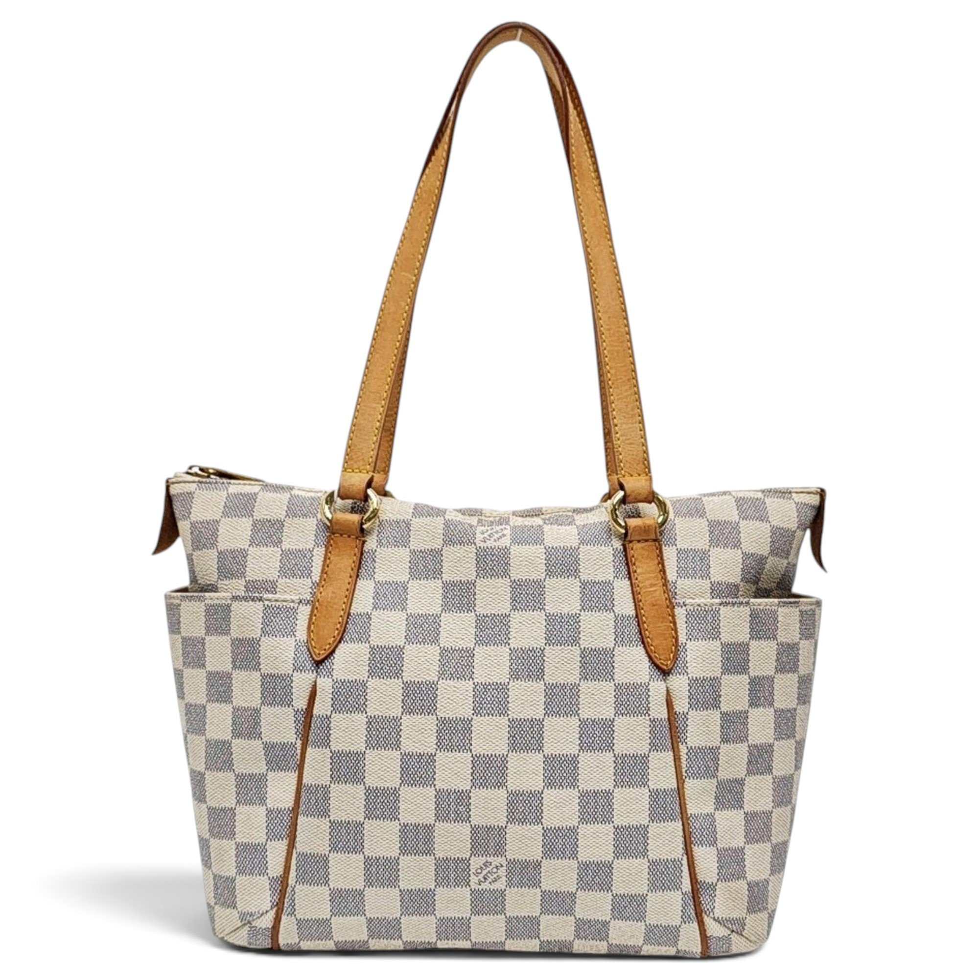Totally leather handbag