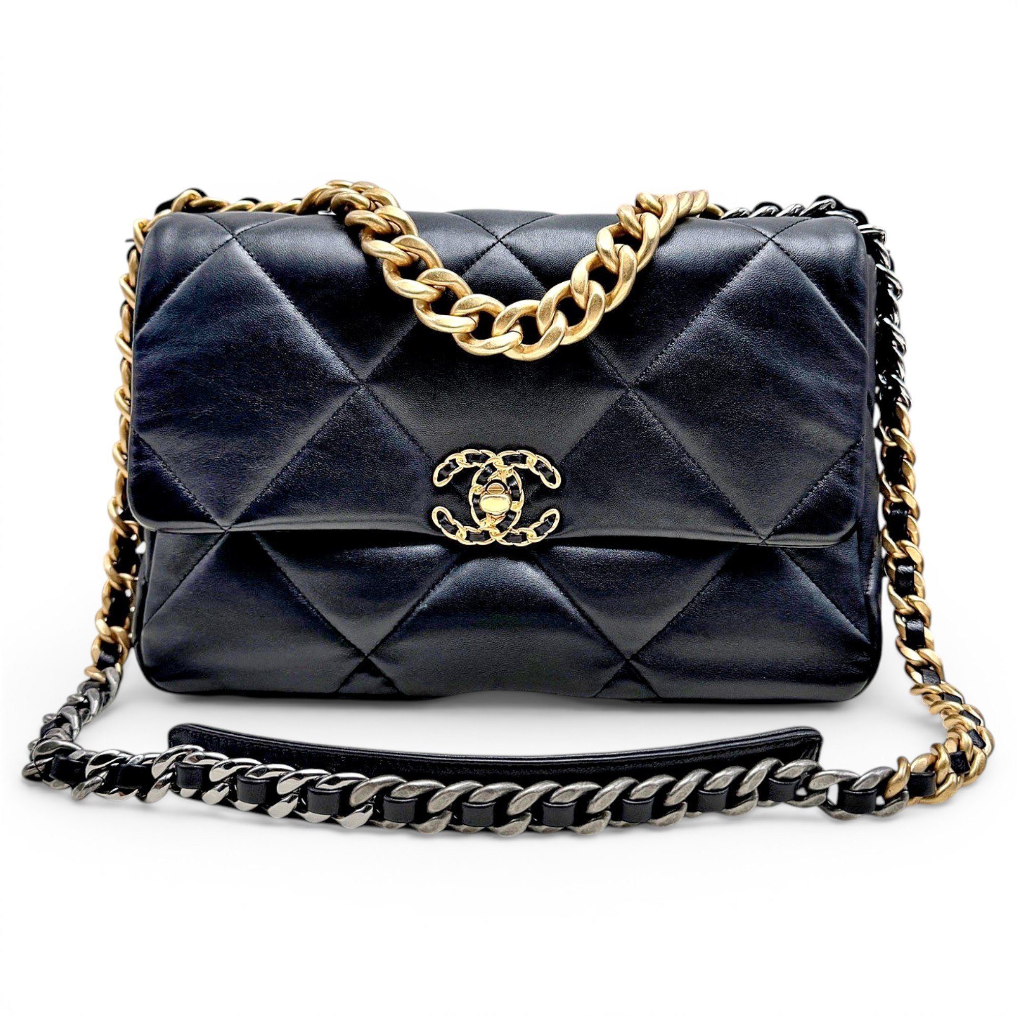 Chanel 19 leather handbag