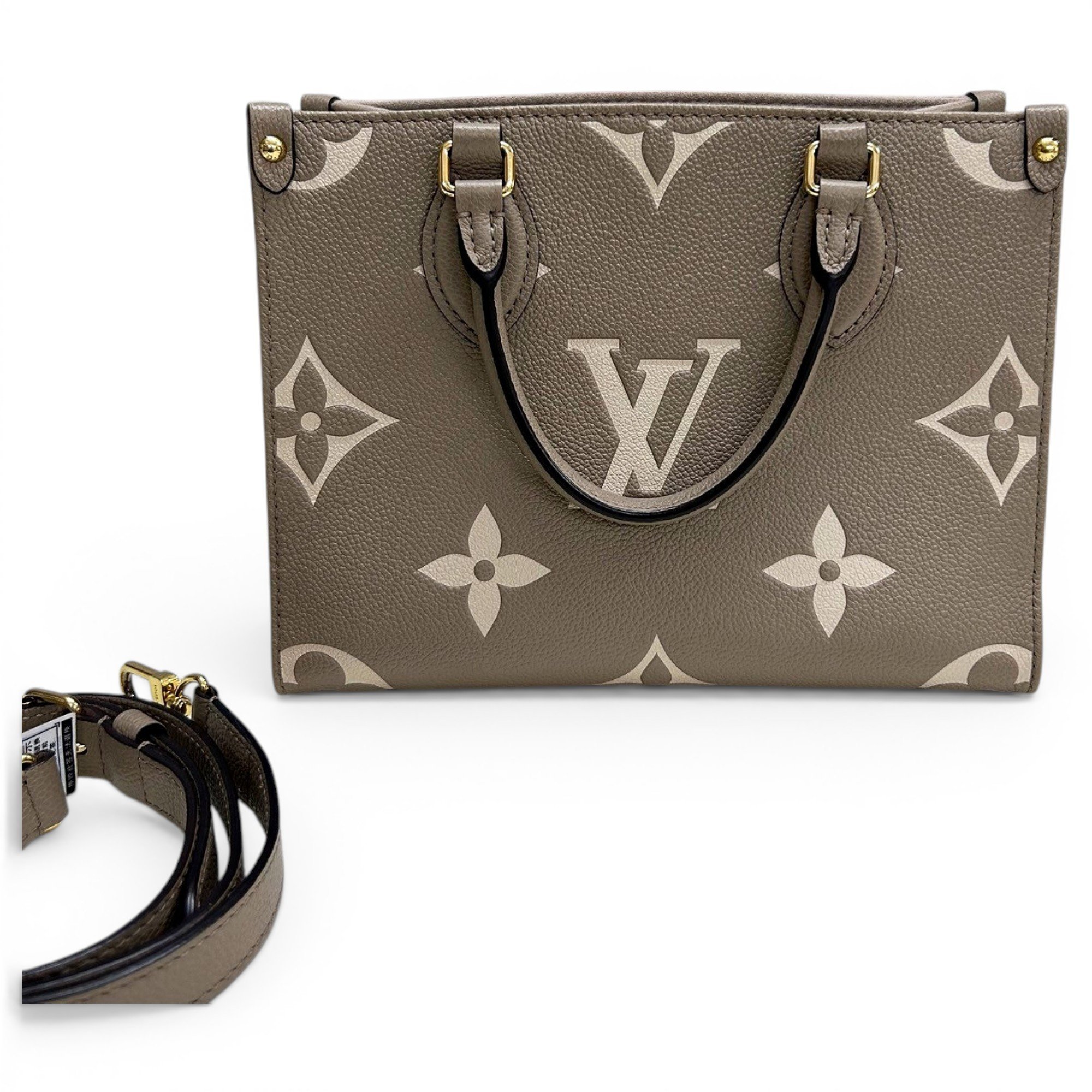 Onthego leather tote