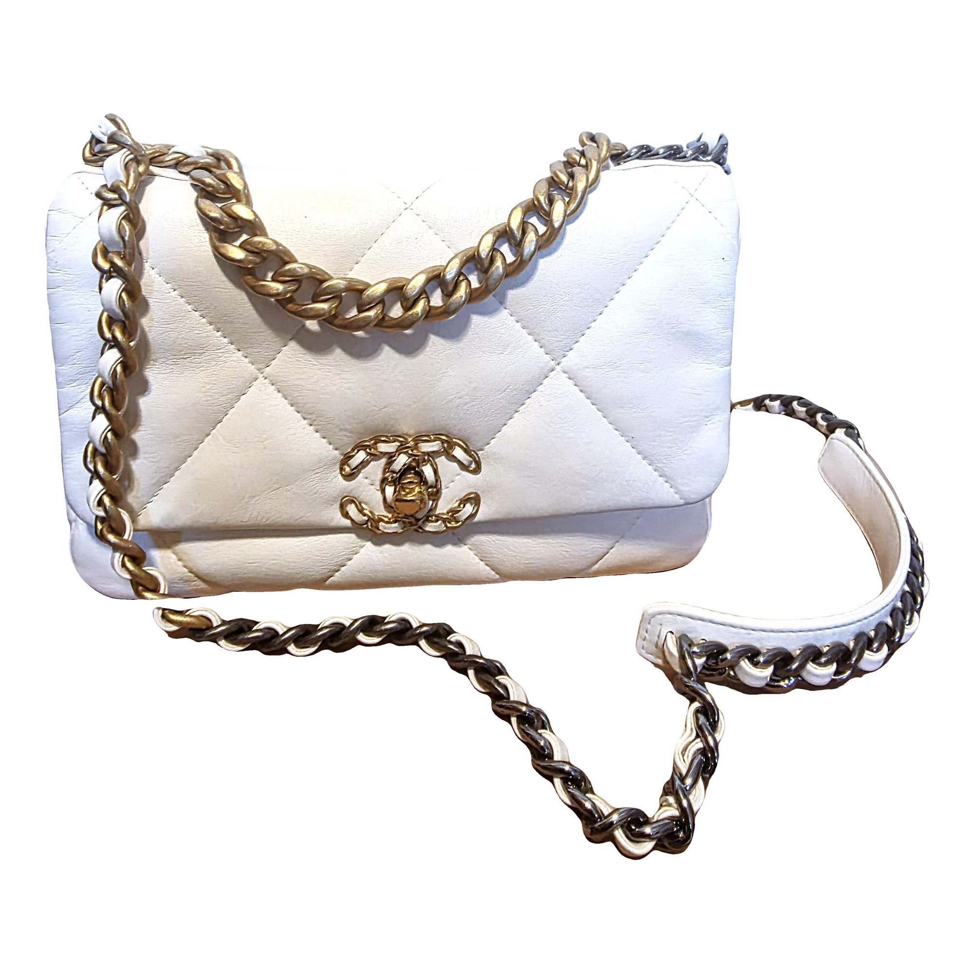 Chanel 19 leather handbag