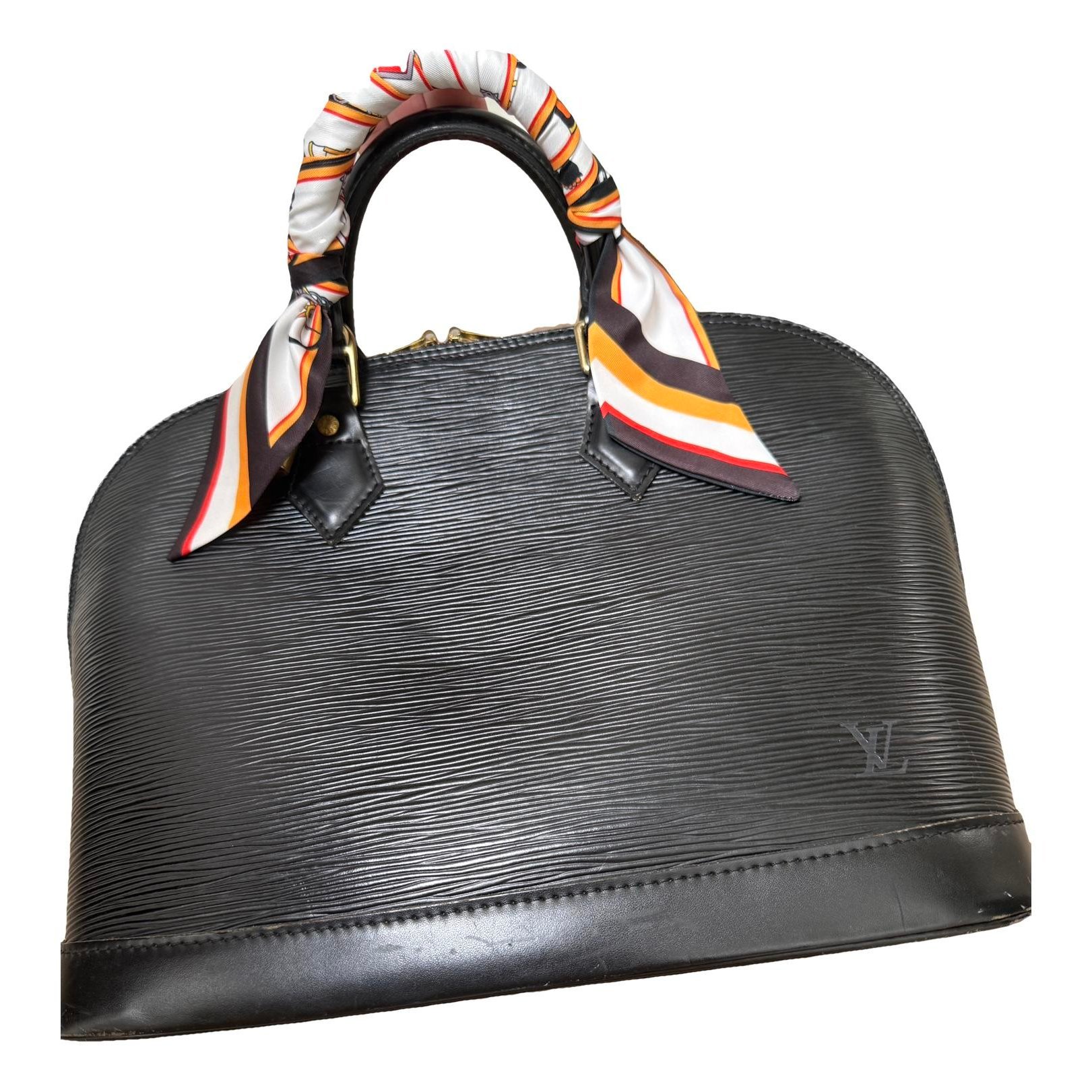 Alma leather handbag