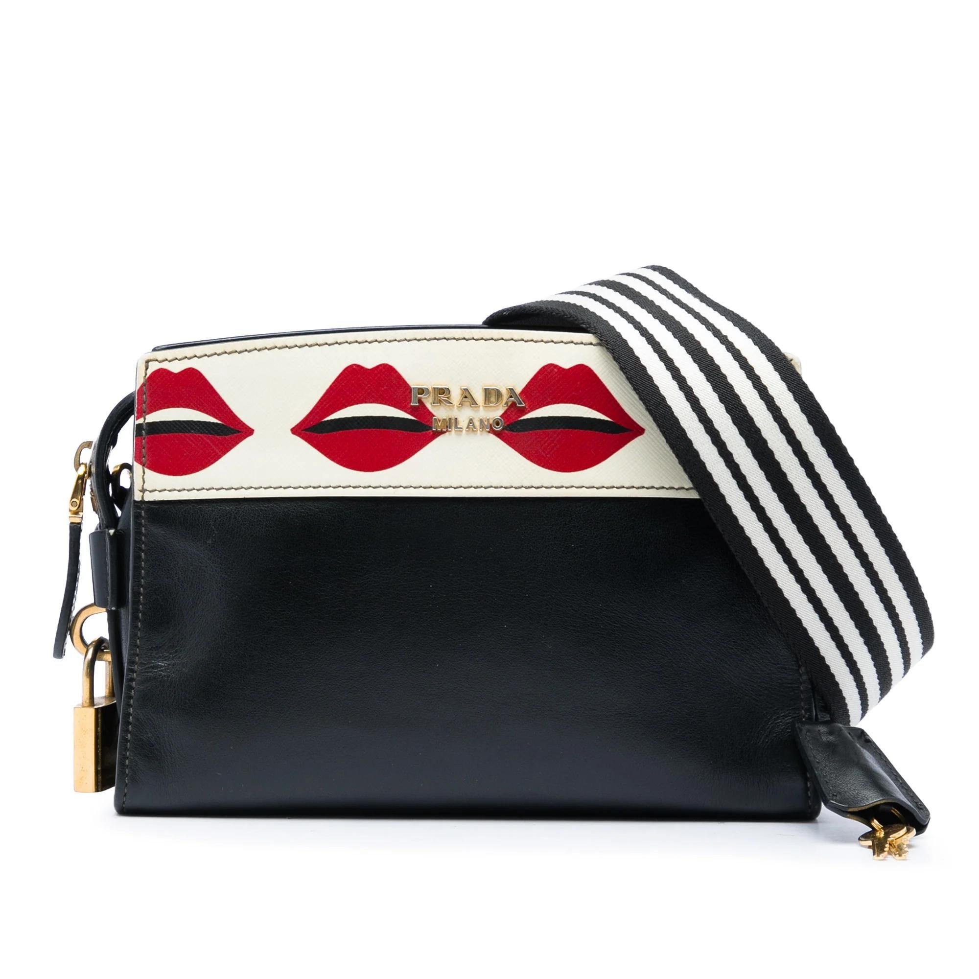 Esplanade leather crossbody bag