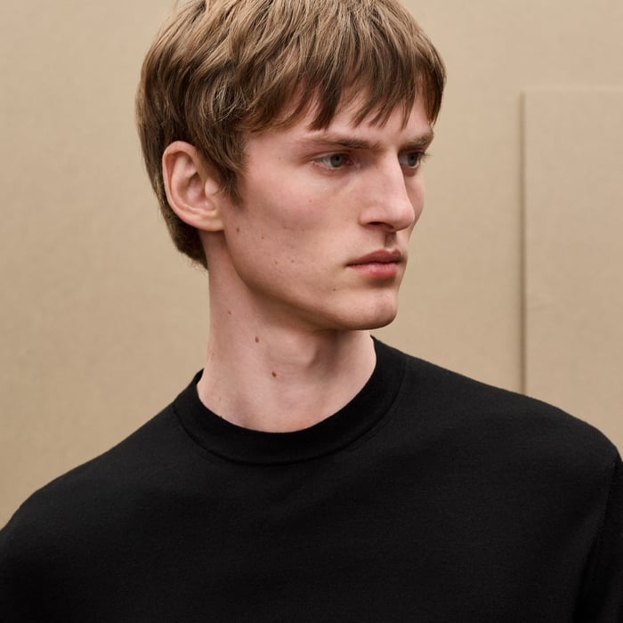 Noir "Detail H" Crewneck Sweater