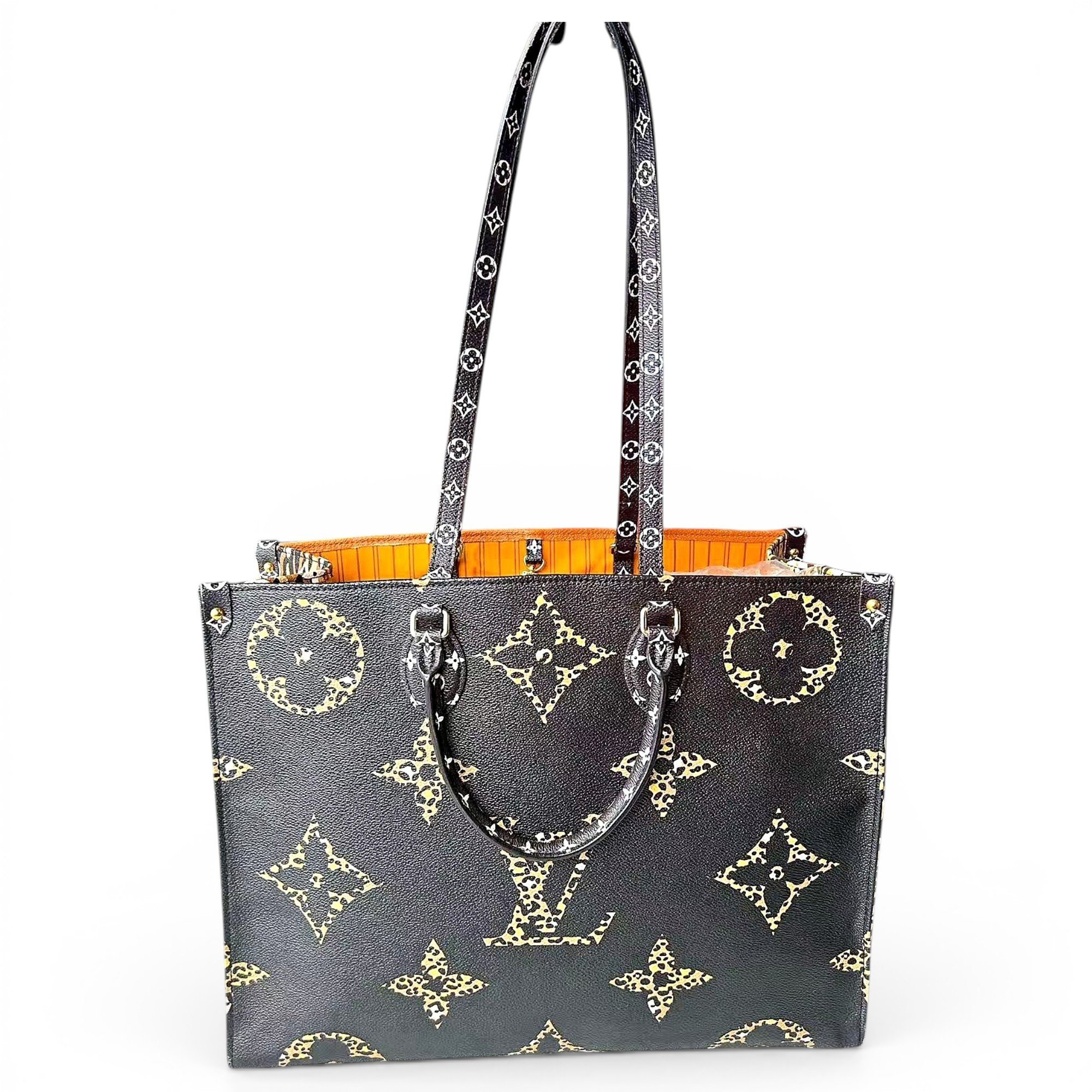 Onthego leather handbag