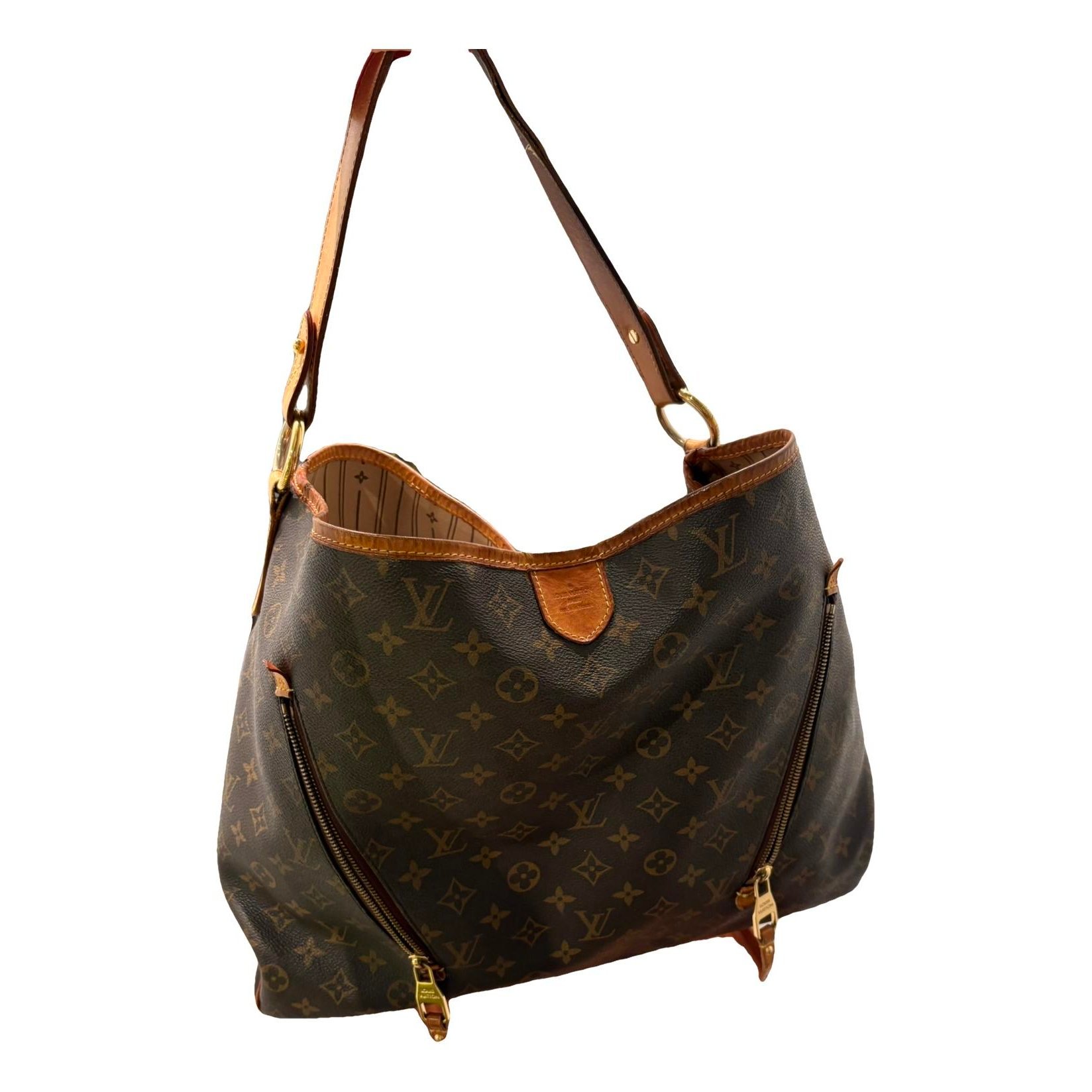 Delightful leather handbag
