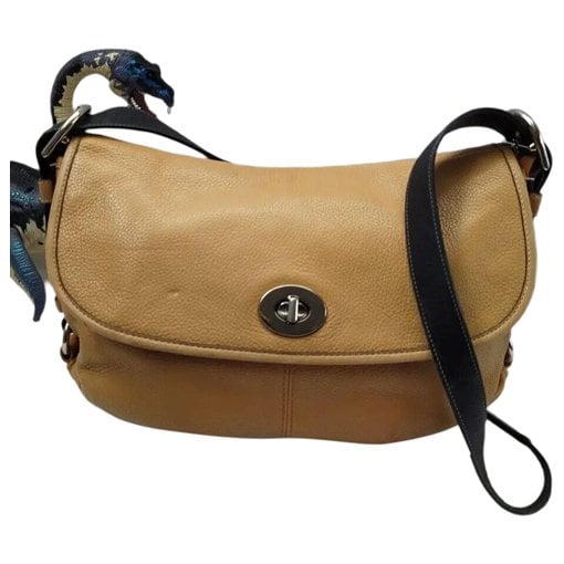 Leather crossbody bag