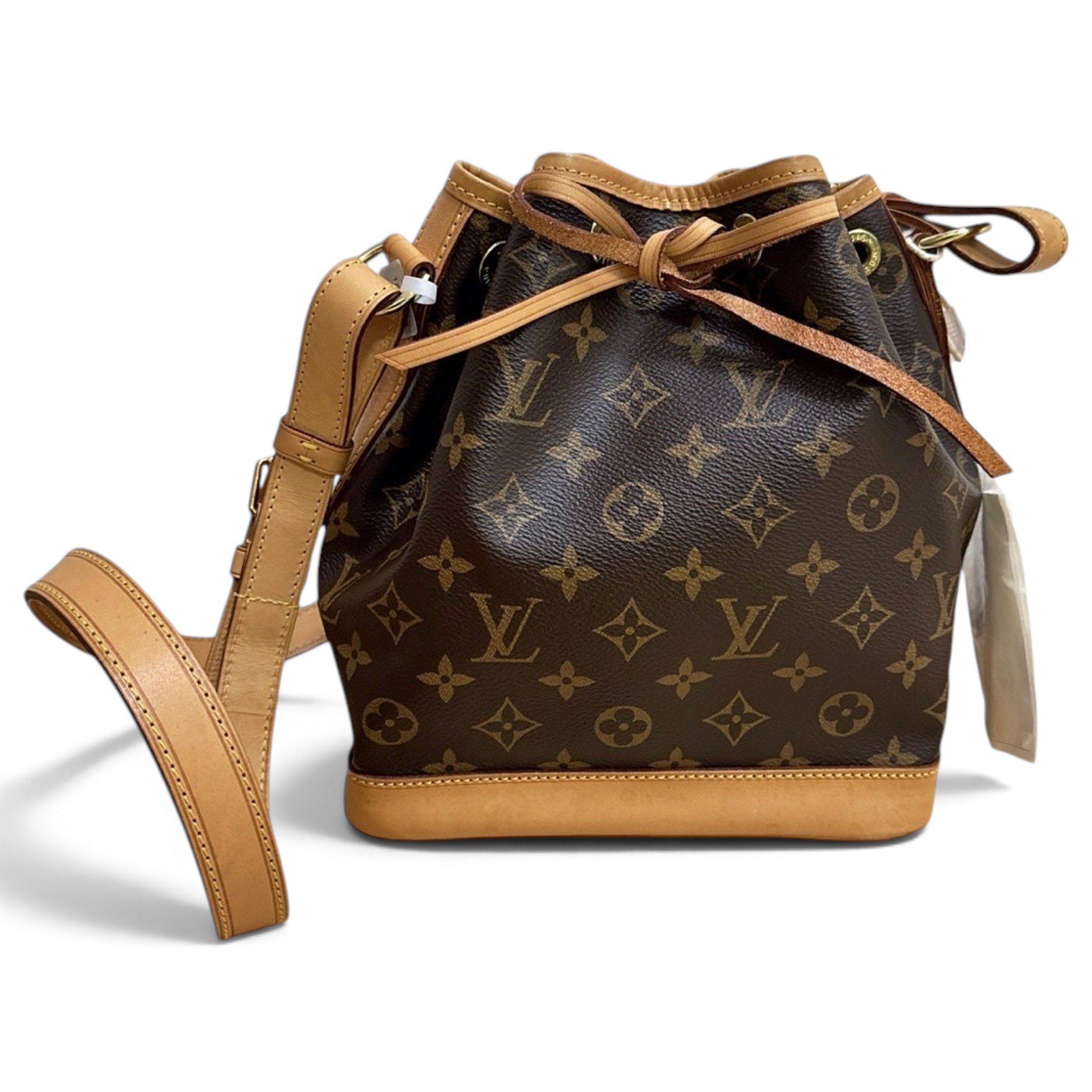 Noé leather bag