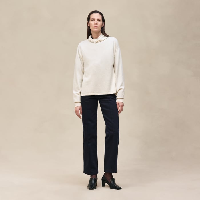 Blanc Naturel Cashmere Long-sleeve Sweater