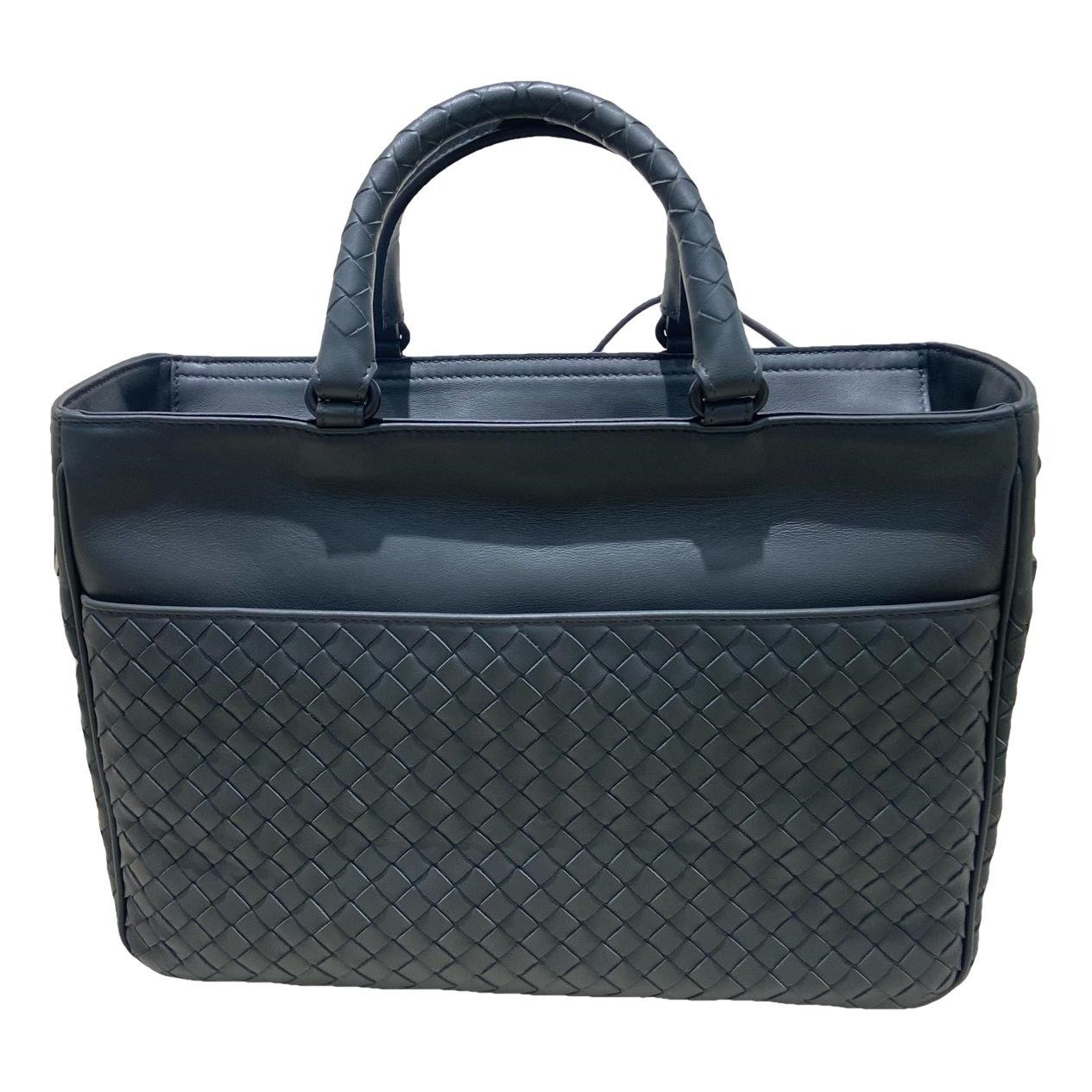 Leather tote