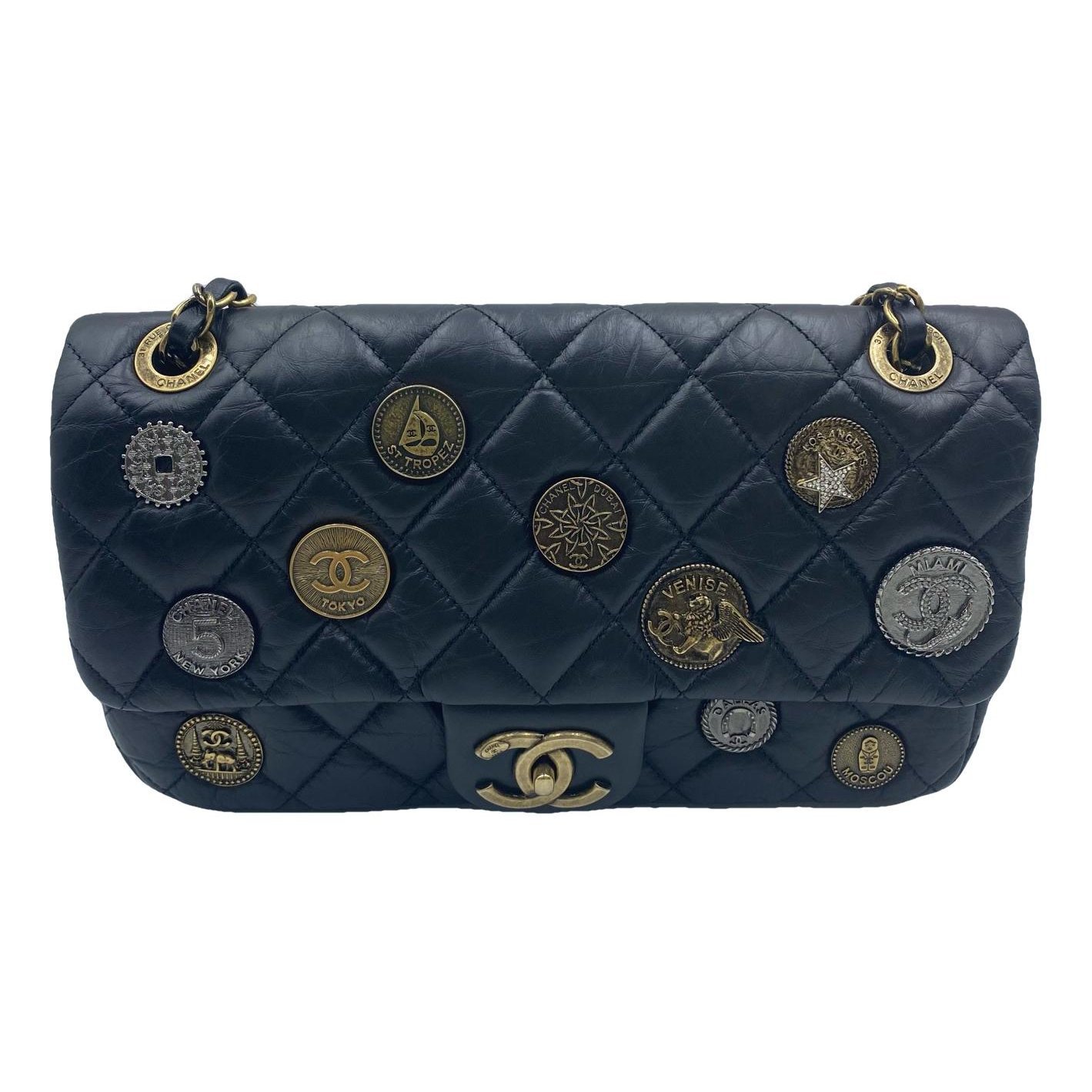 Timeless/Classique leather crossbody bag