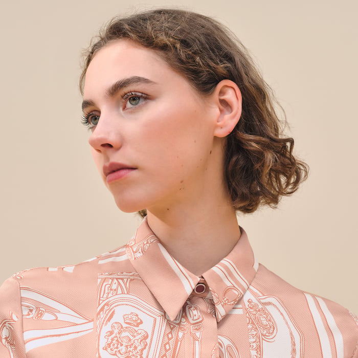 Rose Pierre De Lune "En Desordre Finesse" Classic Shirt