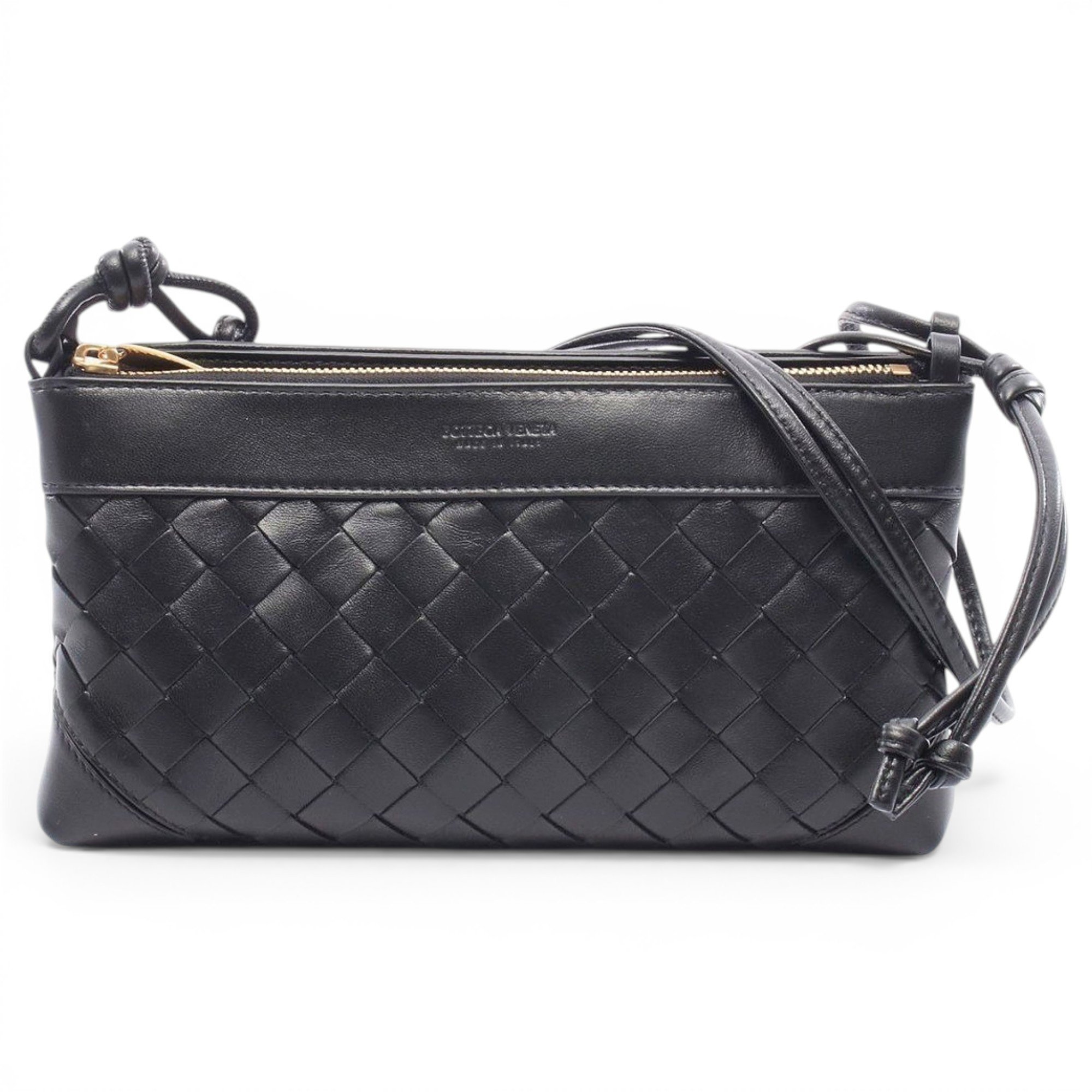 Veneta leather handbag