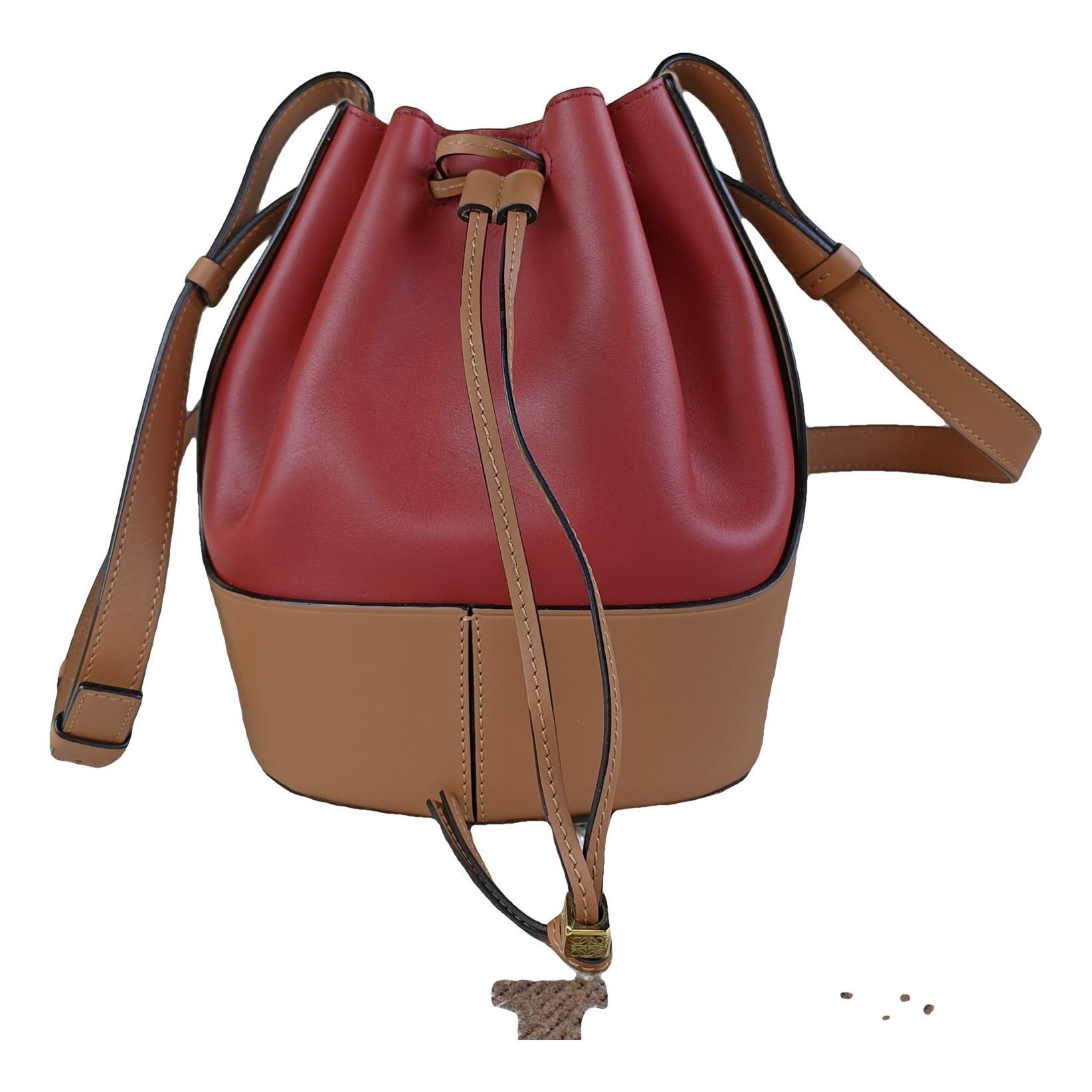 Balloon leather handbag