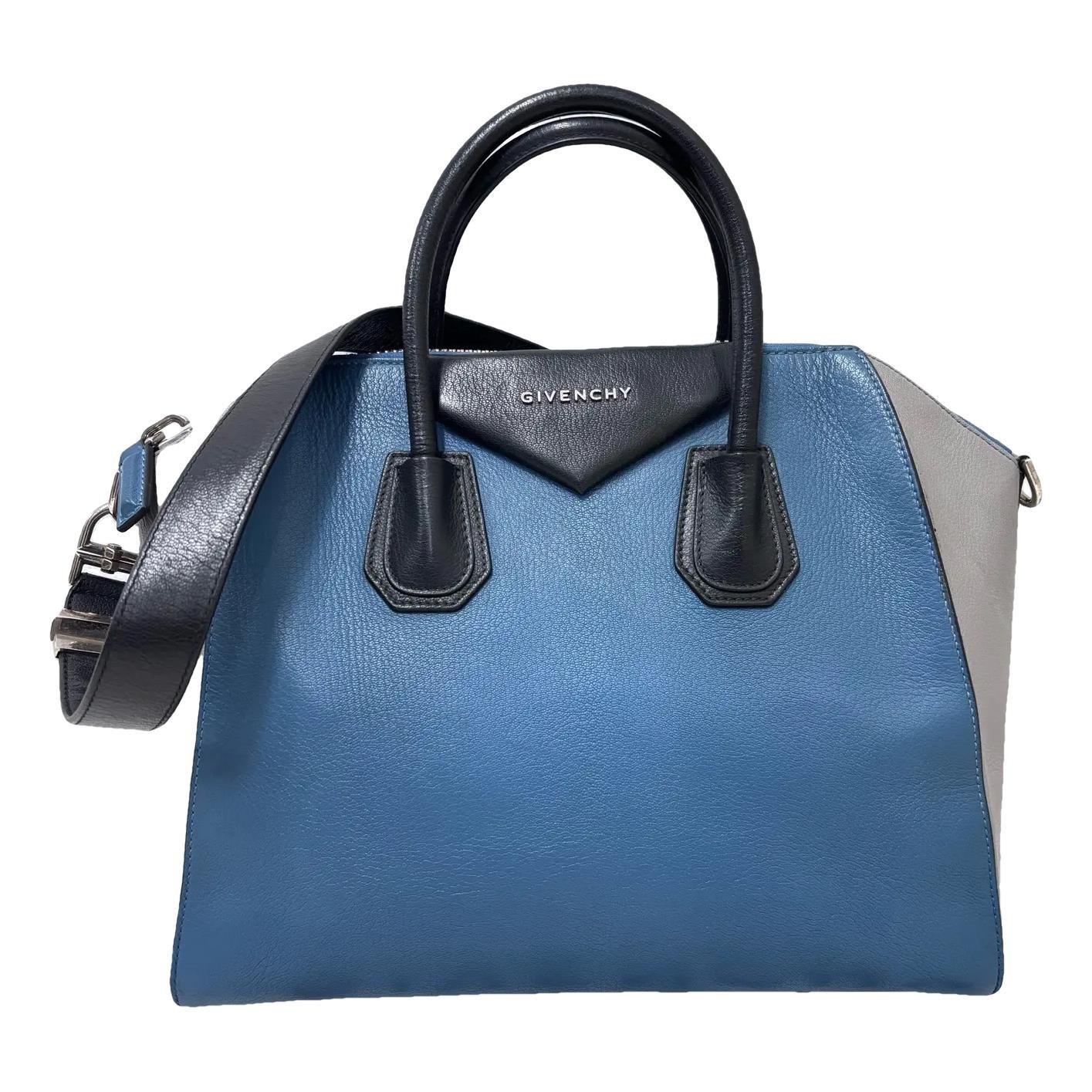 Antigona leather crossbody bag
