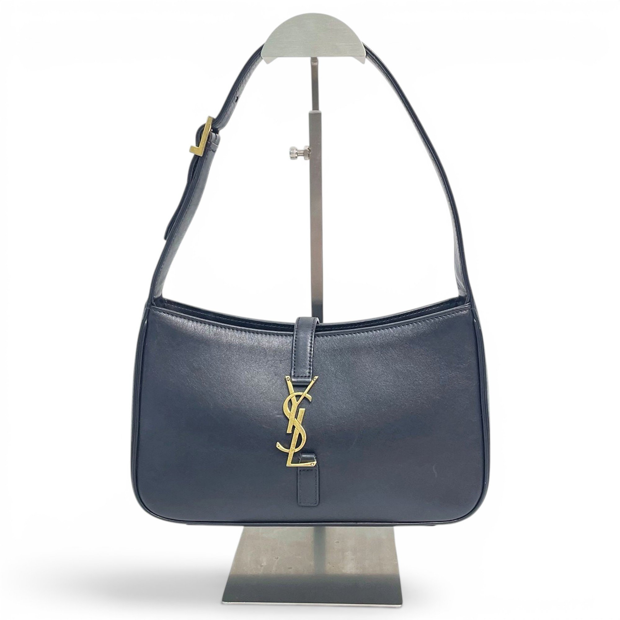 Le 5 à 7 leather handbag