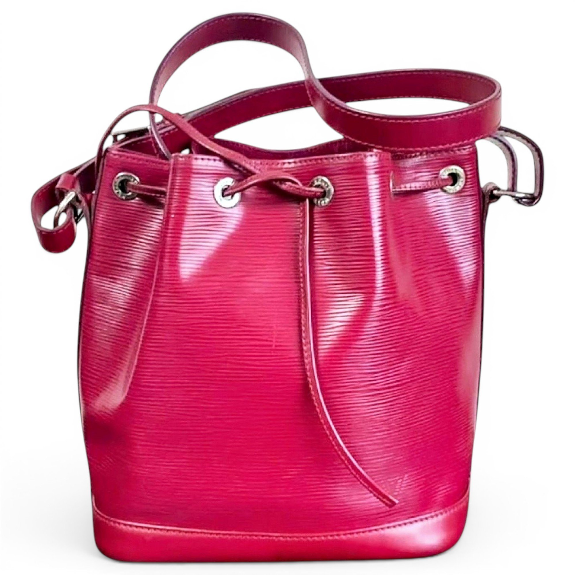 Noé leather handbag