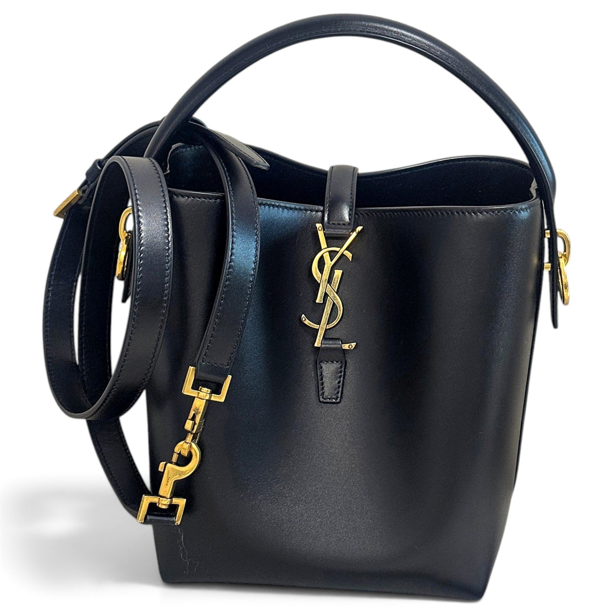 Le 37 leather bag