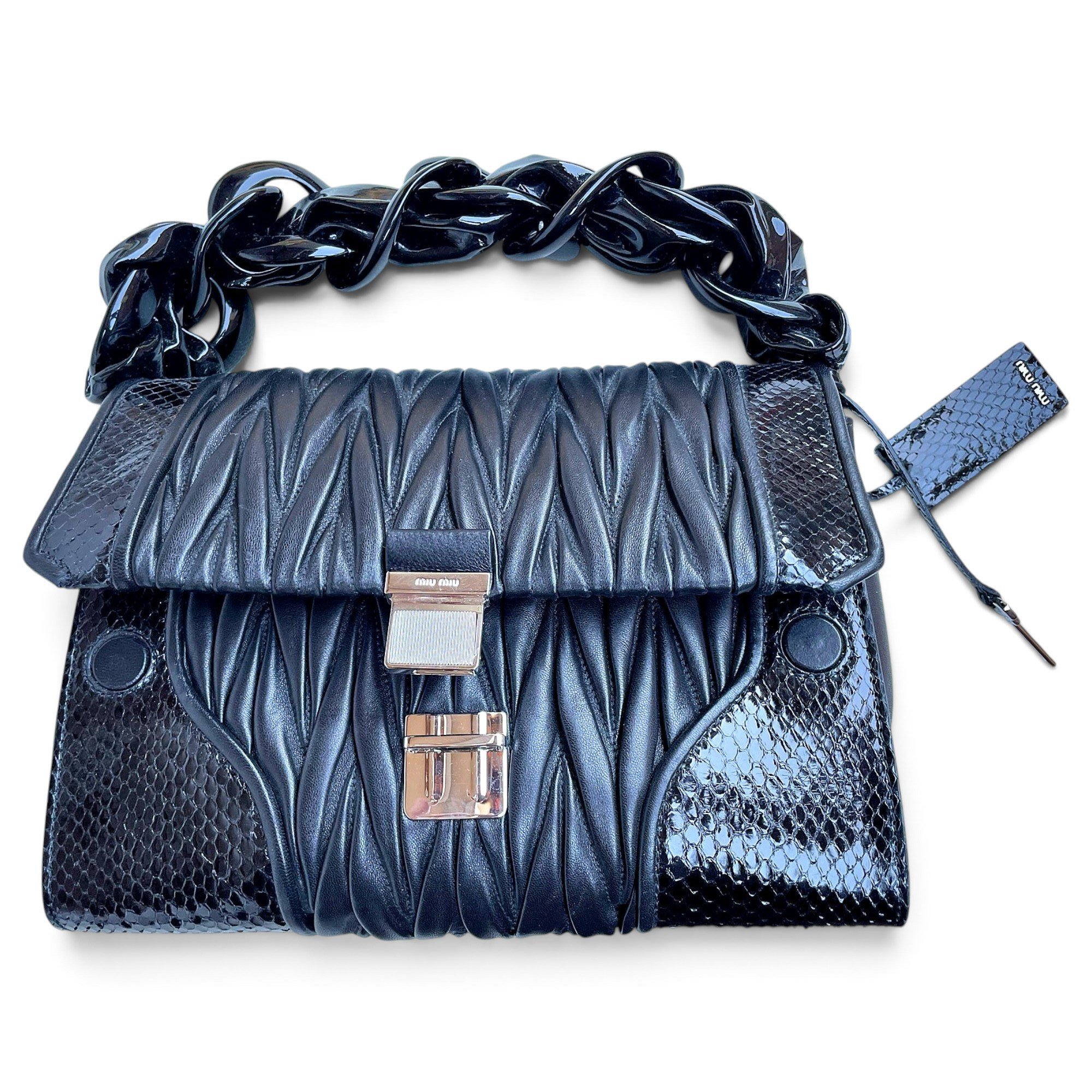 Matelassé leather handbag