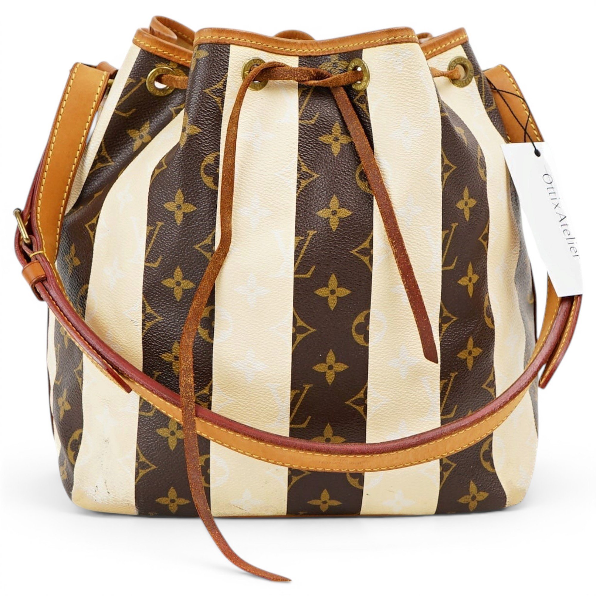 Poche Noé leather handbag