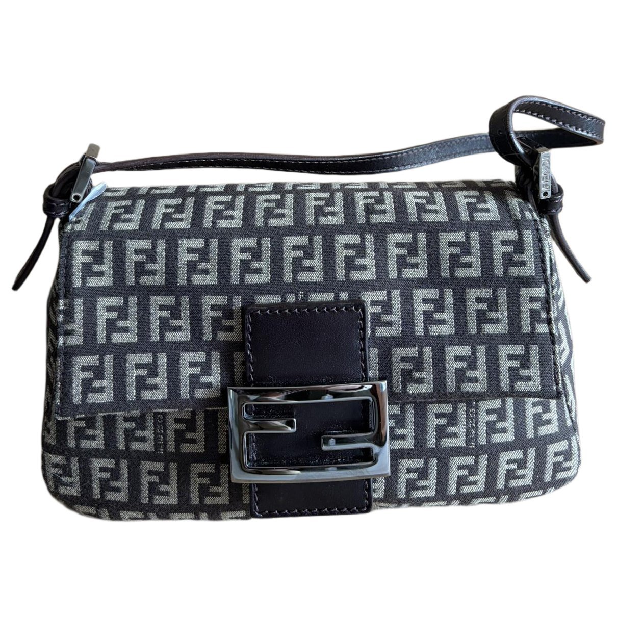 Baguette cloth handbag
