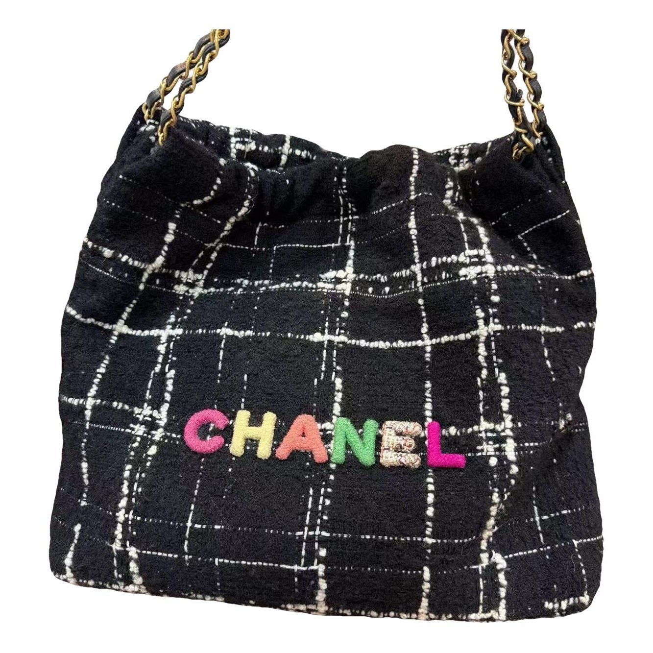 Chanel 22 leather handbag