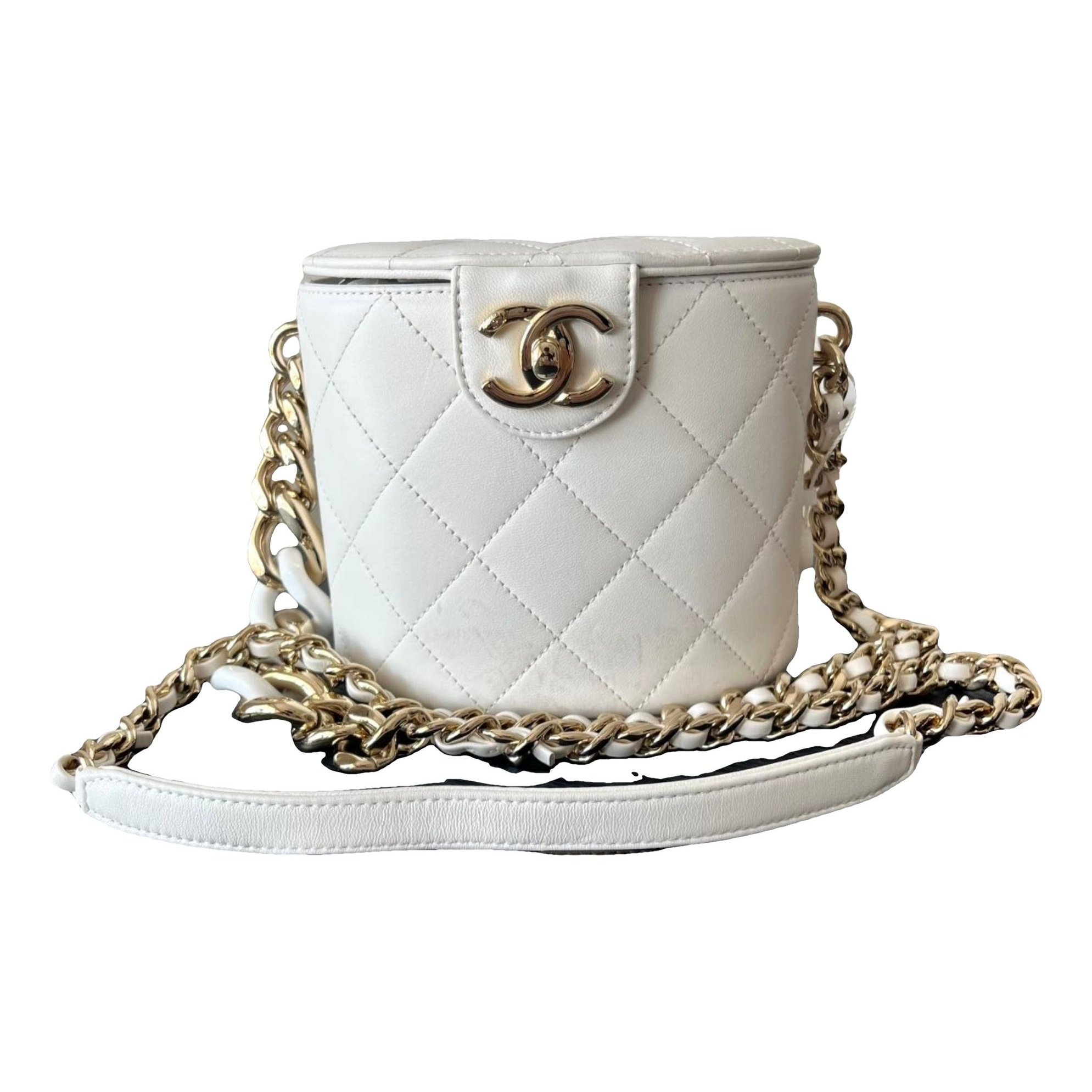 Trendy CC Vanity leather handbag