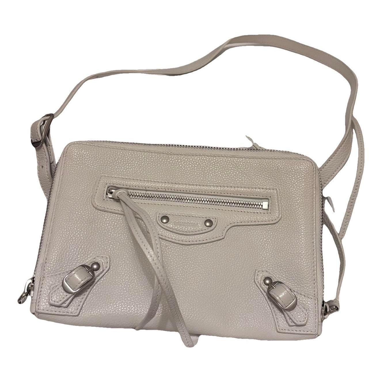 Envelop leather clutch bag
